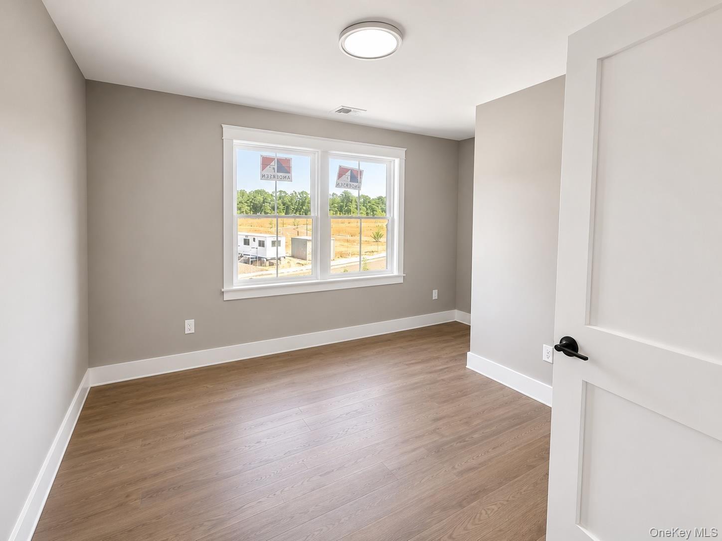 Single Family Gail Circle Suffolk County, NY 11778, MLS-922028-31