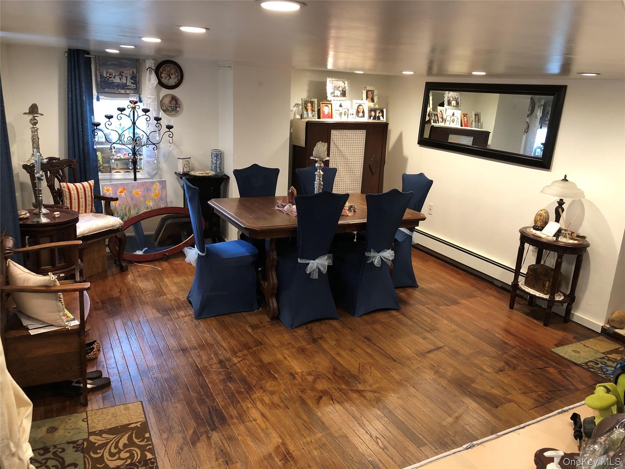 Single Family Northern Nassau County, NY 11576, MLS-922036-13