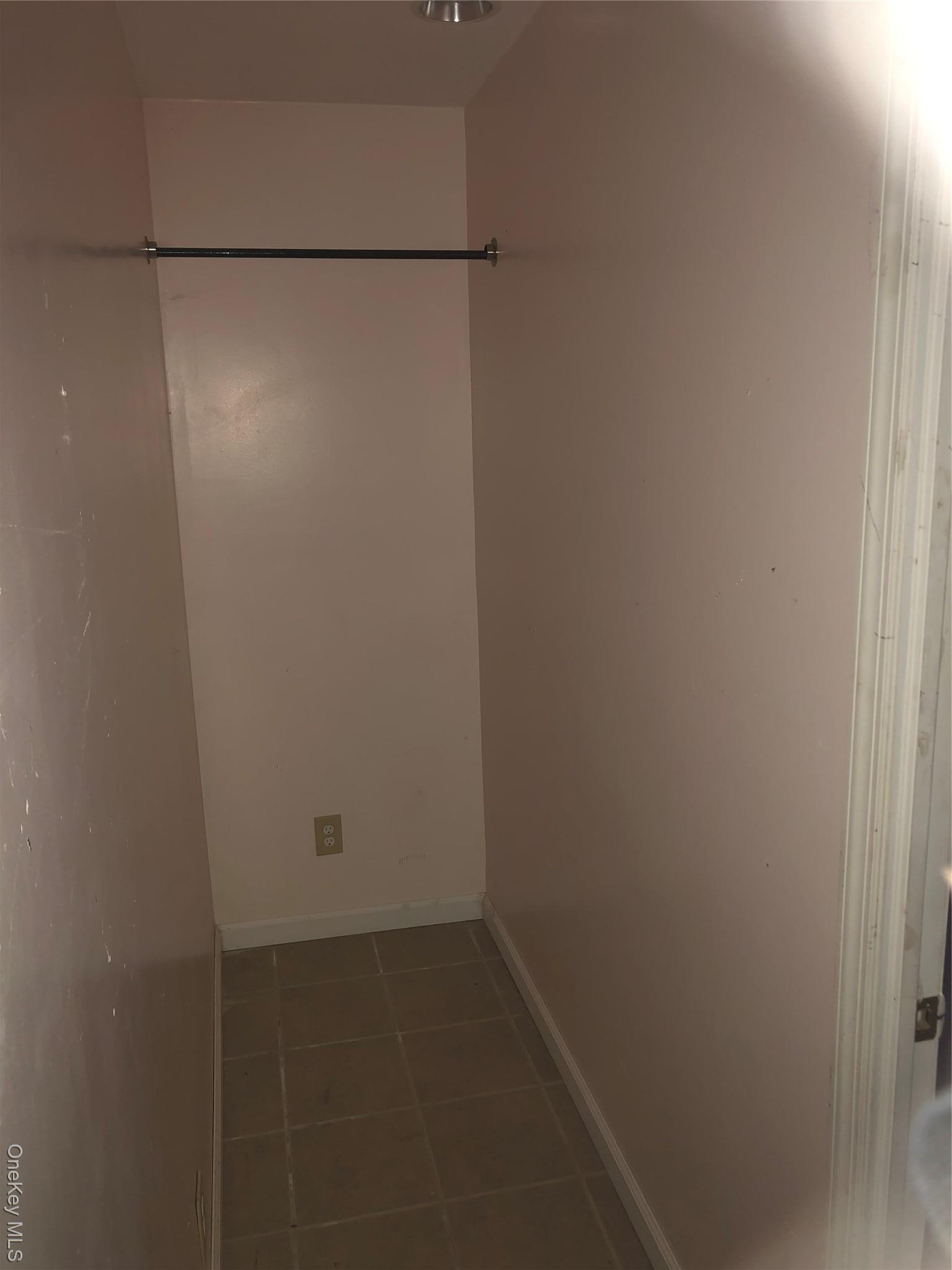 Single Family Northern Nassau County, NY 11576, MLS-922036-18