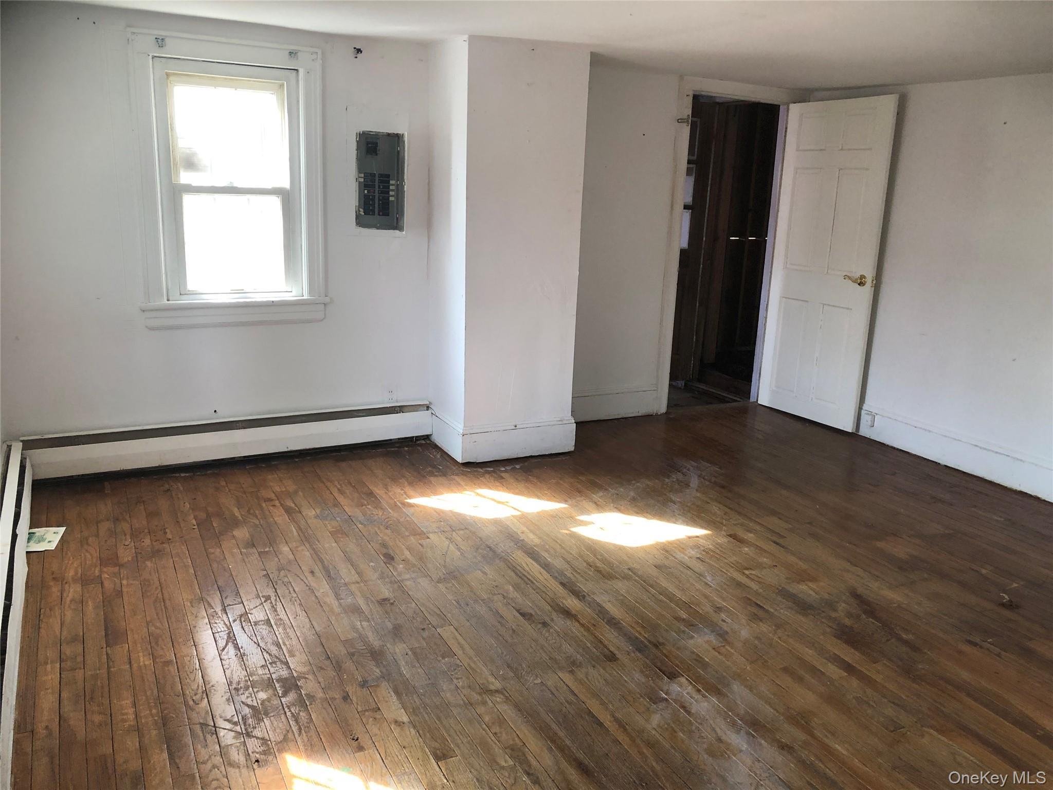 Single Family Northern Nassau County, NY 11576, MLS-922036-21