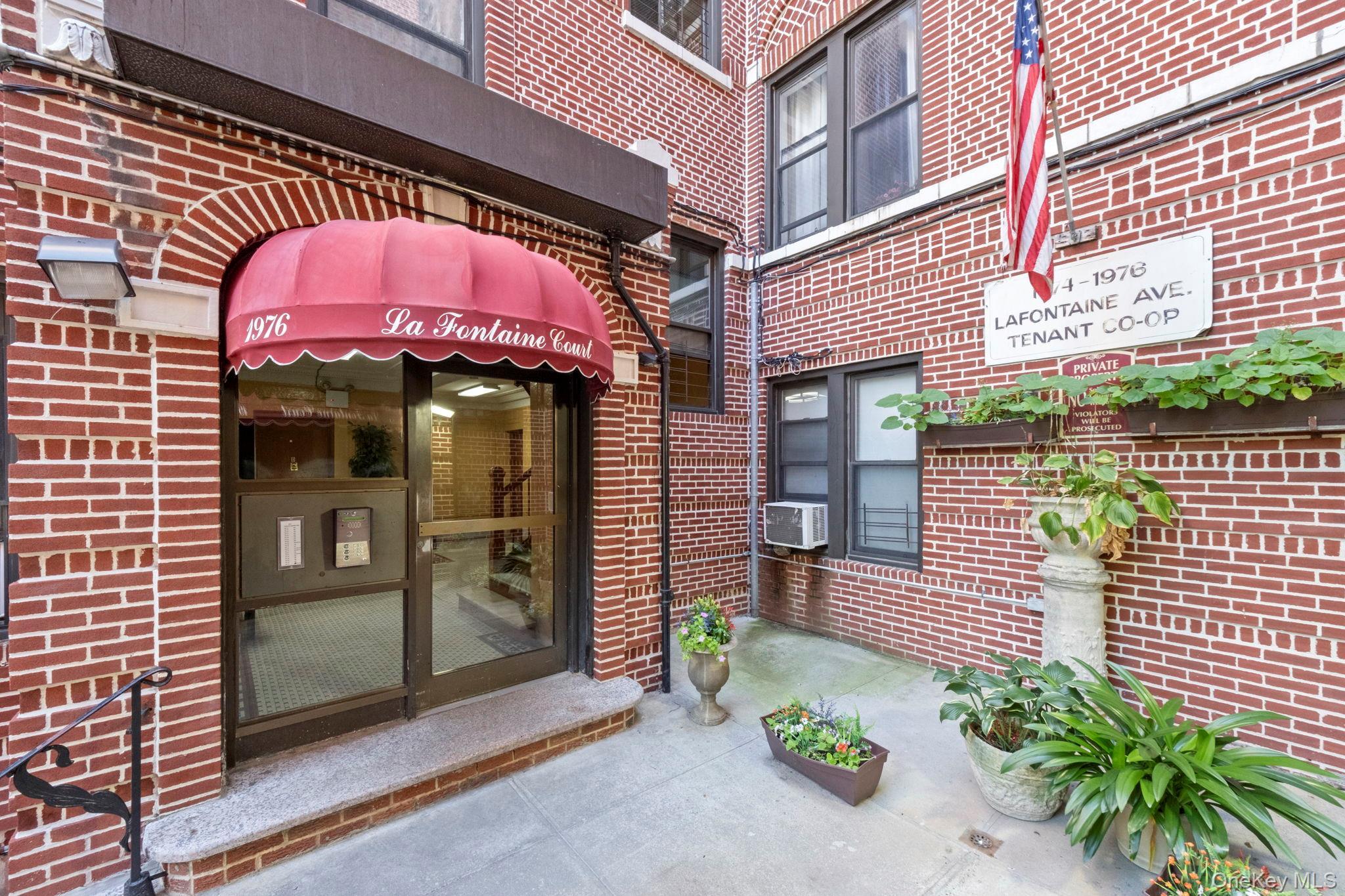 Coop Lafontaine  Bronx, NY 10457, MLS-922052-16