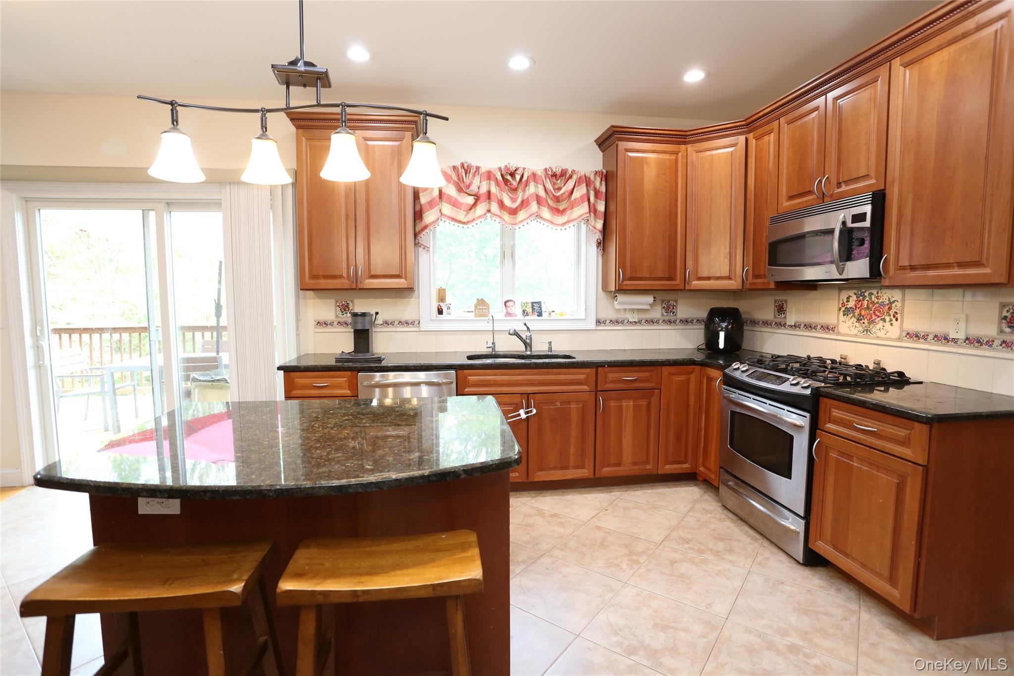 Single Family Hall Rockland County, NY 10956, MLS-922053-12