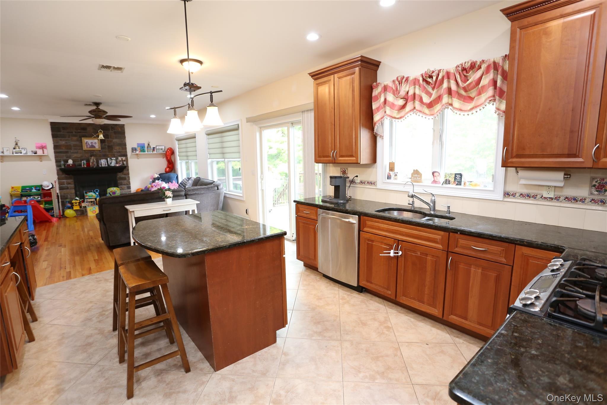 Single Family Hall Rockland County, NY 10956, MLS-922053-13