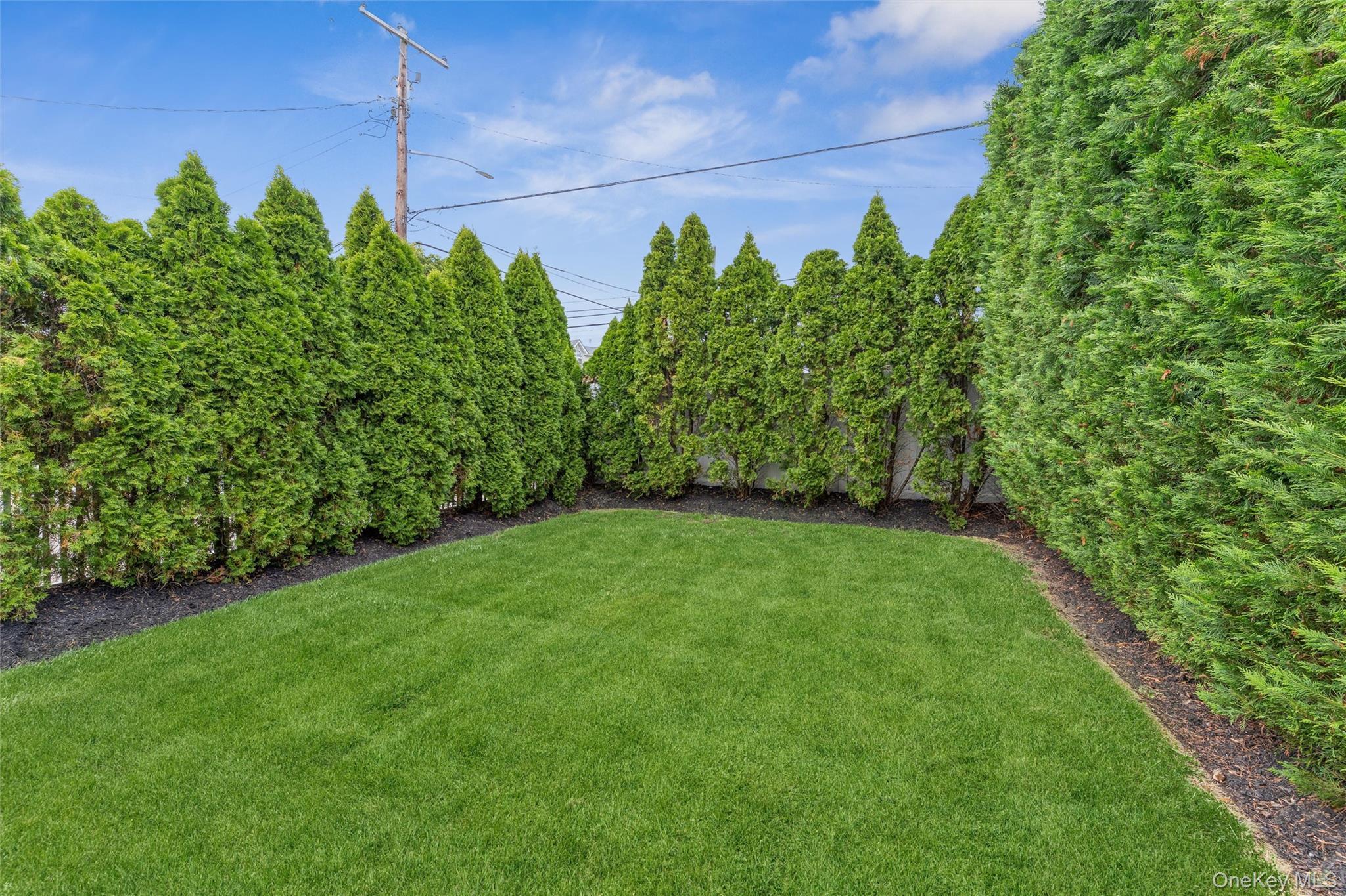 Single Family Channon Nassau County, NY 11557, MLS-922071-10