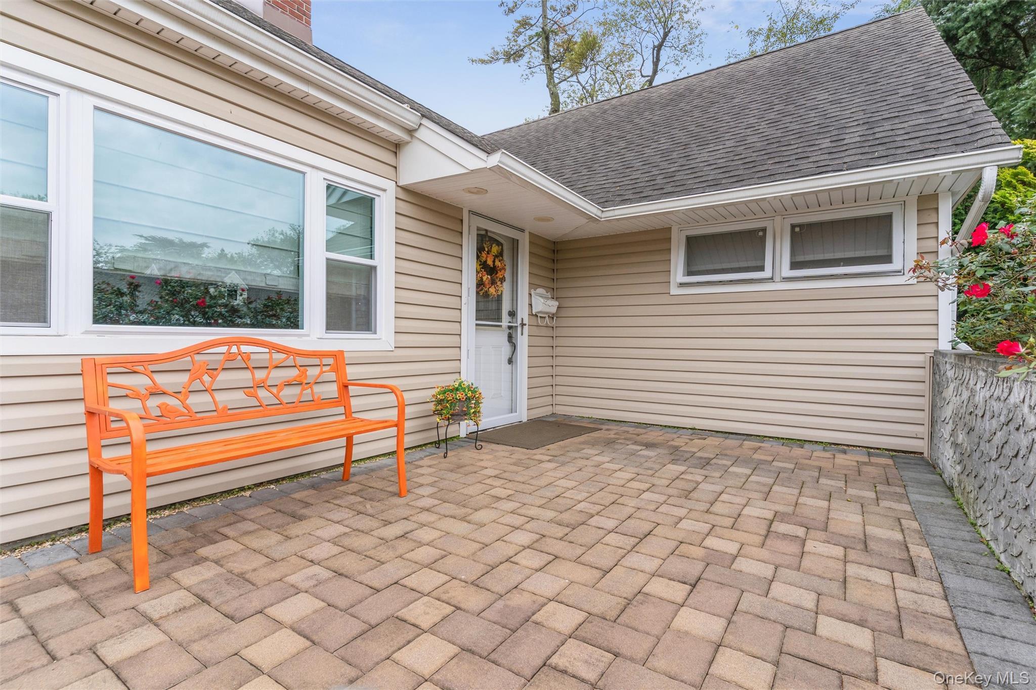 Single Family Channon Nassau County, NY 11557, MLS-922071-4