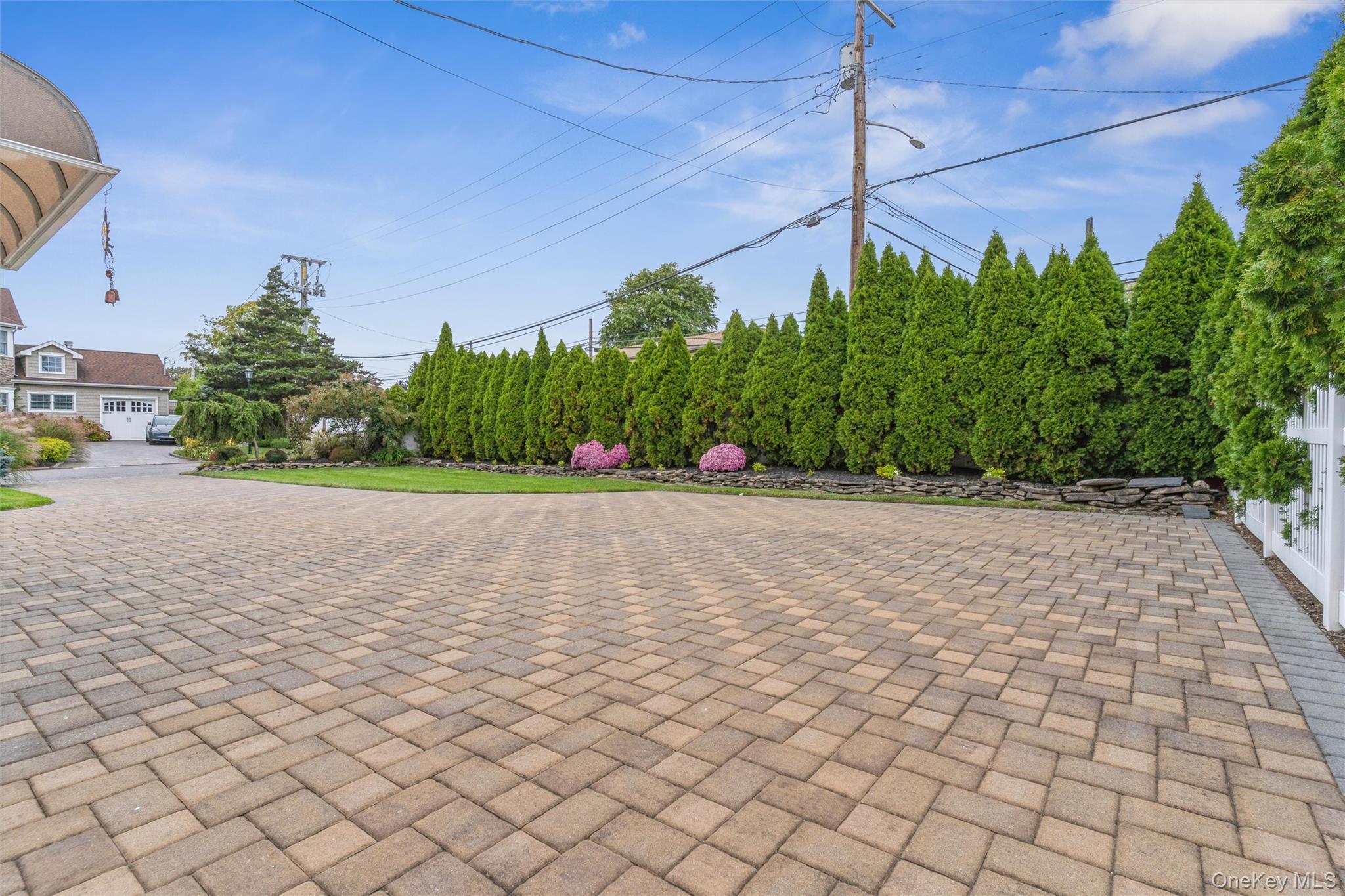 Single Family Channon Nassau County, NY 11557, MLS-922071-7