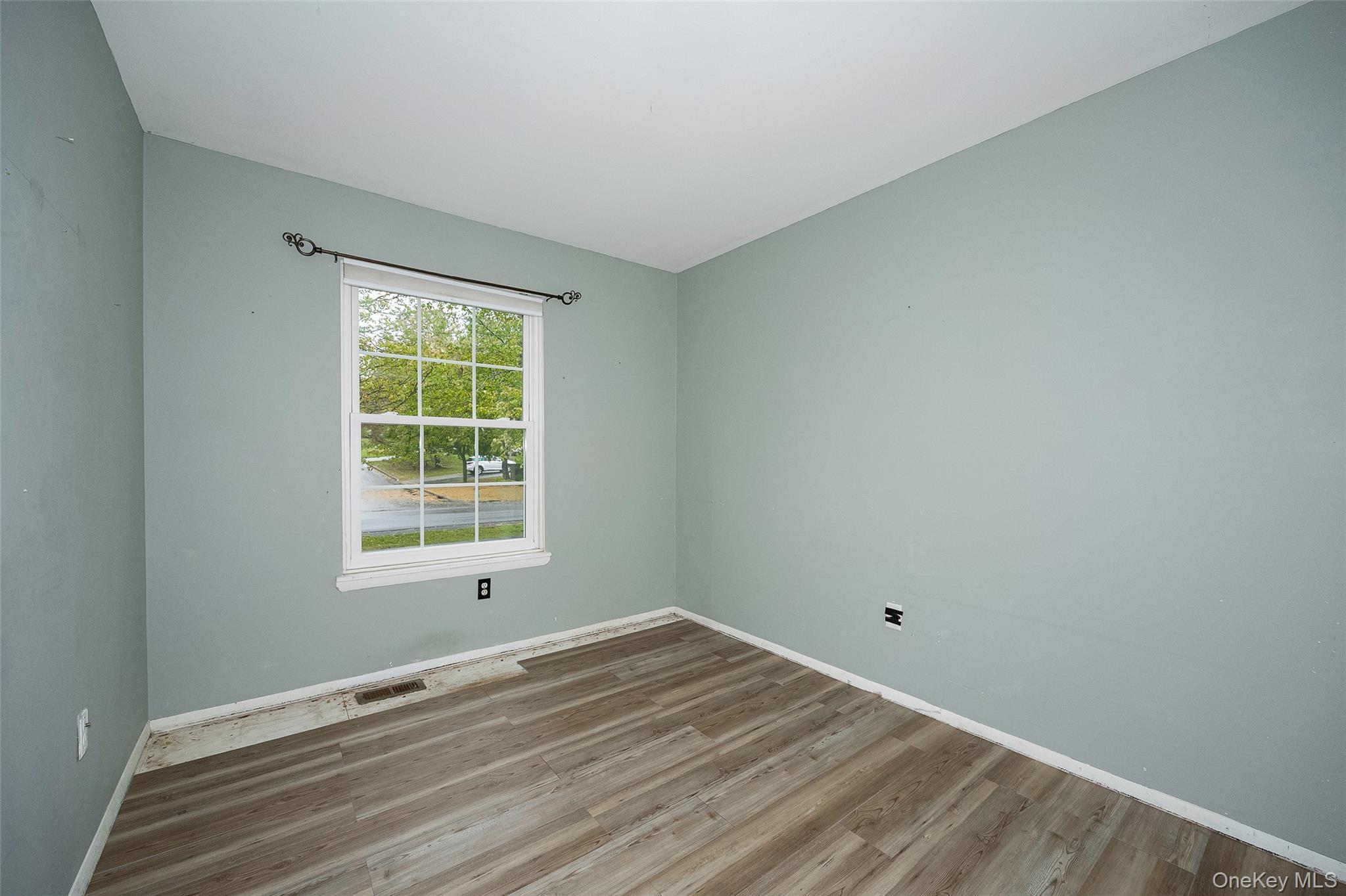 Single Family Sunny Brook Ulster County, NY 12528, MLS-922084-15