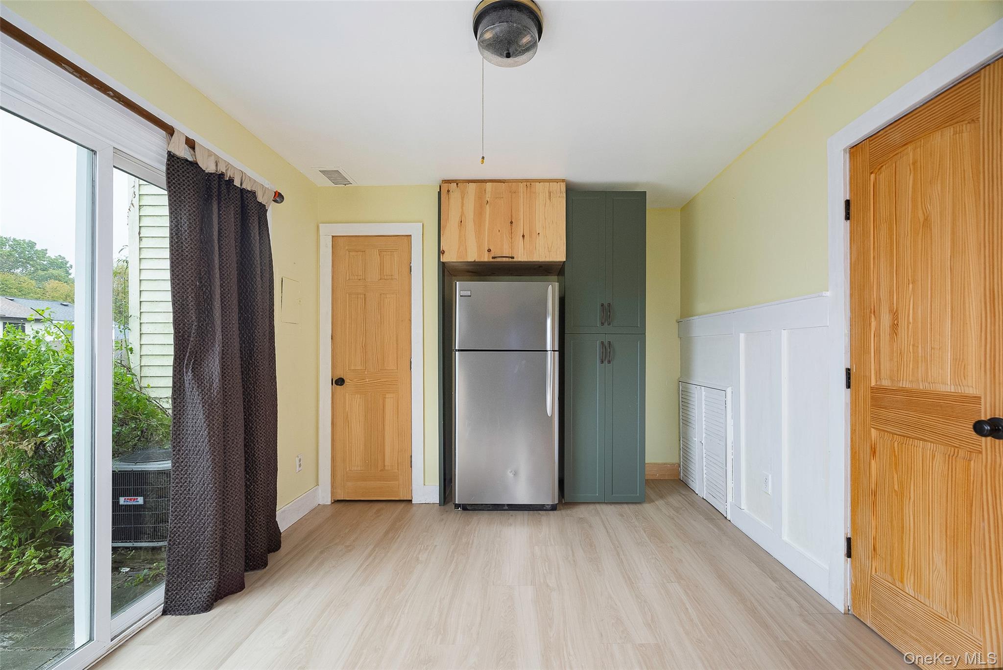 Single Family Sunny Brook Ulster County, NY 12528, MLS-922084-6