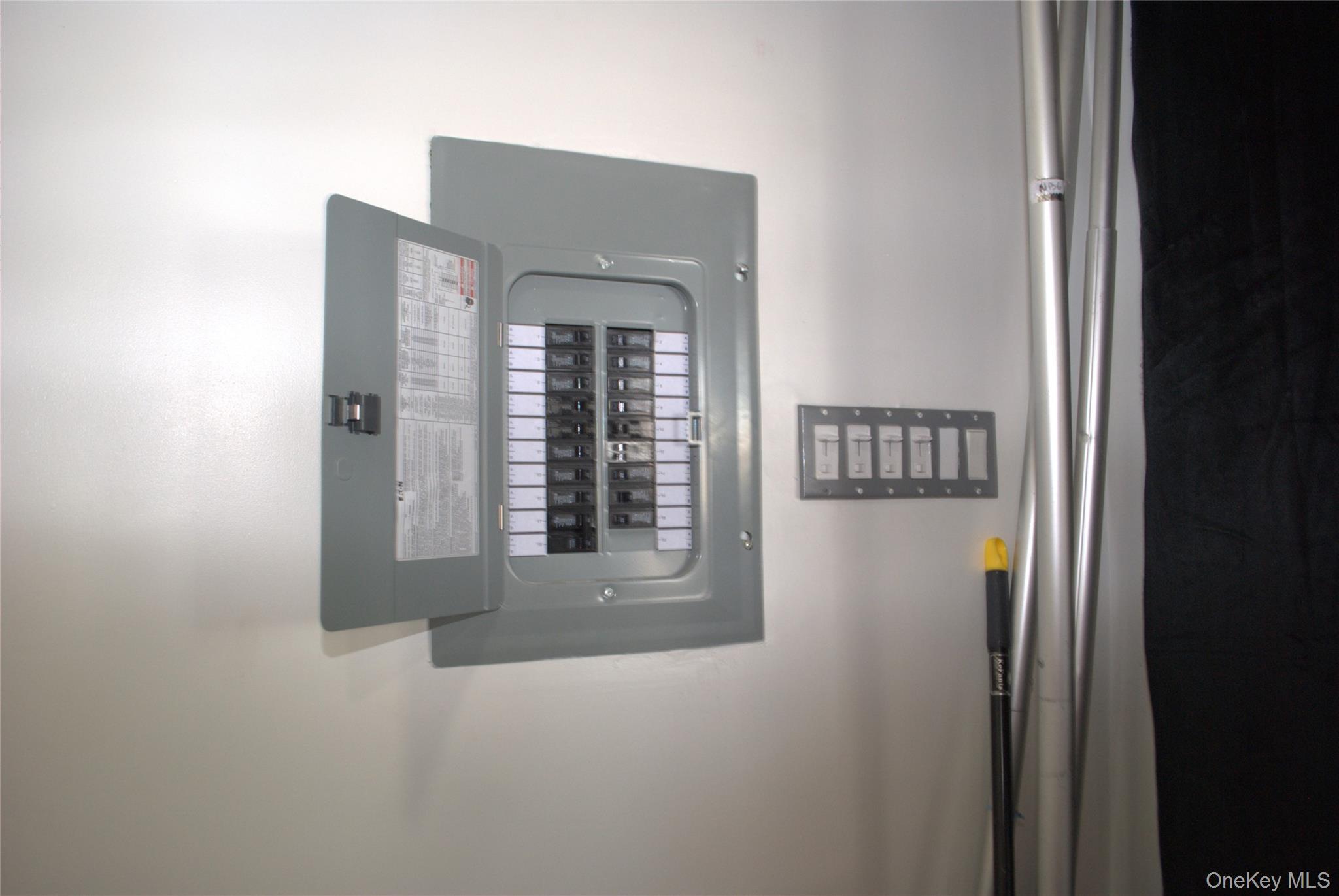 Commercial Sale Avenue D Brooklyn, NY 11203, MLS-922090-13