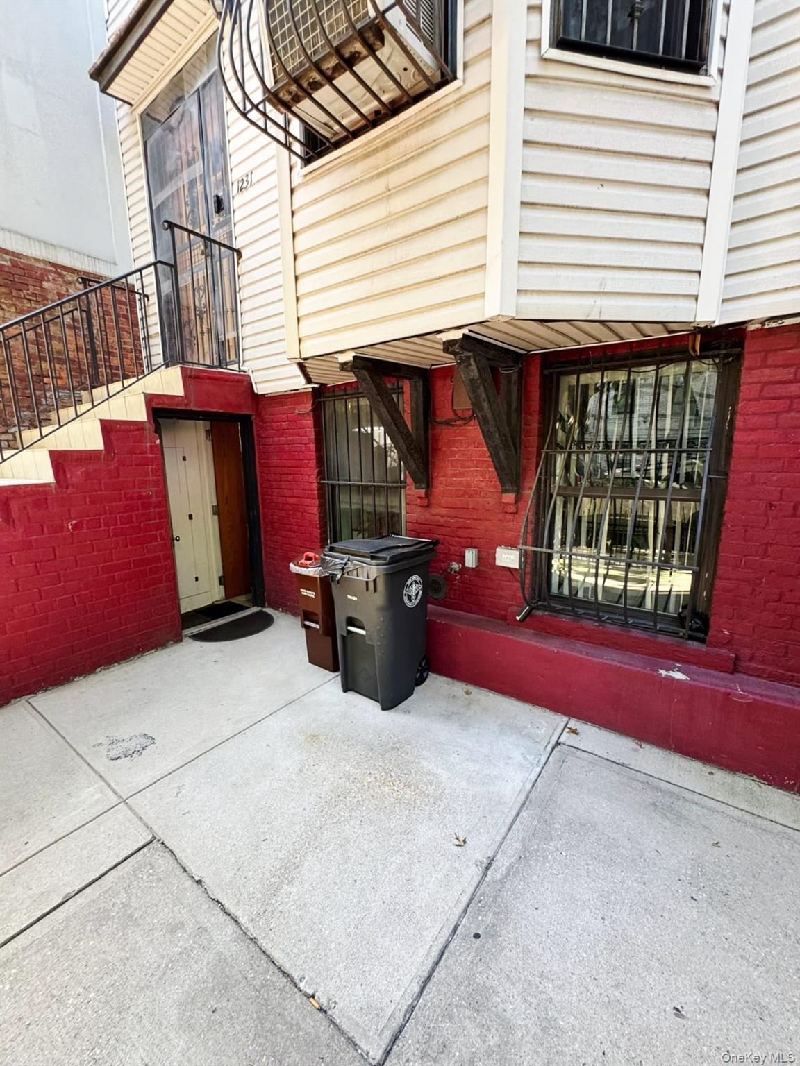Single Family Putnam Brooklyn, NY 11221, MLS-922093-4