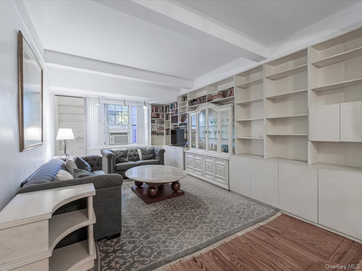 Coop 113th  Queens, NY 11375, MLS-922104-8