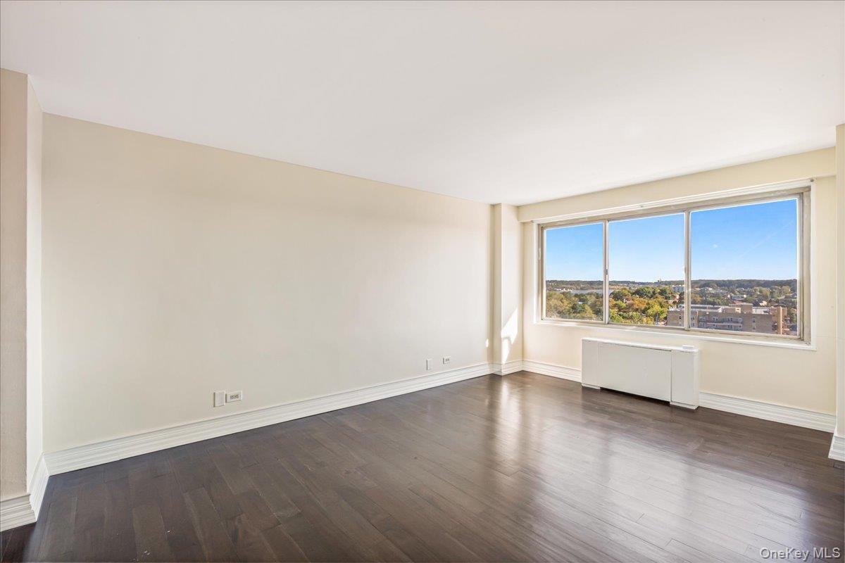 Coop 215th  Queens, NY 11360, MLS-922106-12