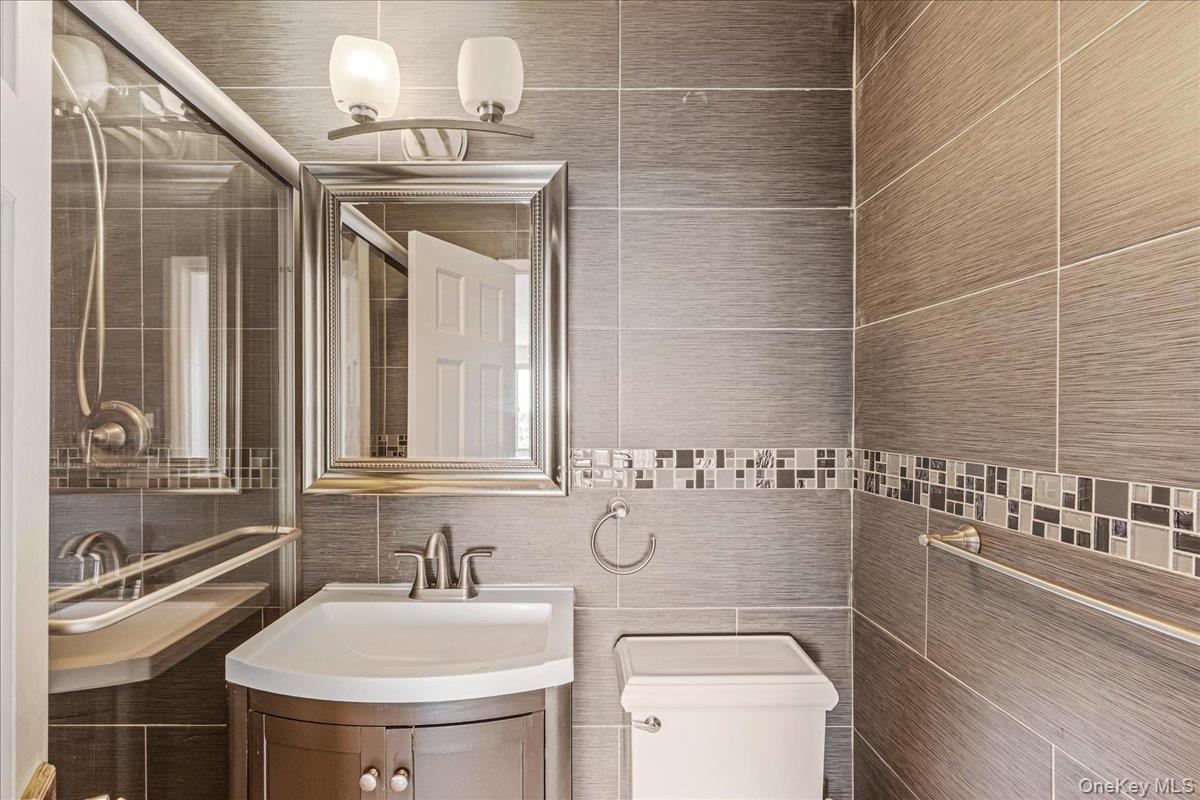 Coop 215th  Queens, NY 11360, MLS-922106-16