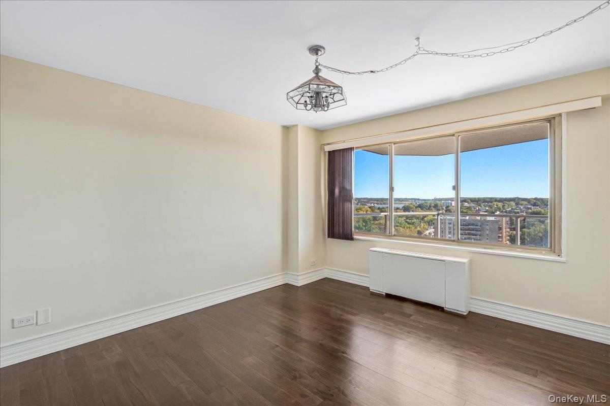 Coop 215th  Queens, NY 11360, MLS-922106-9