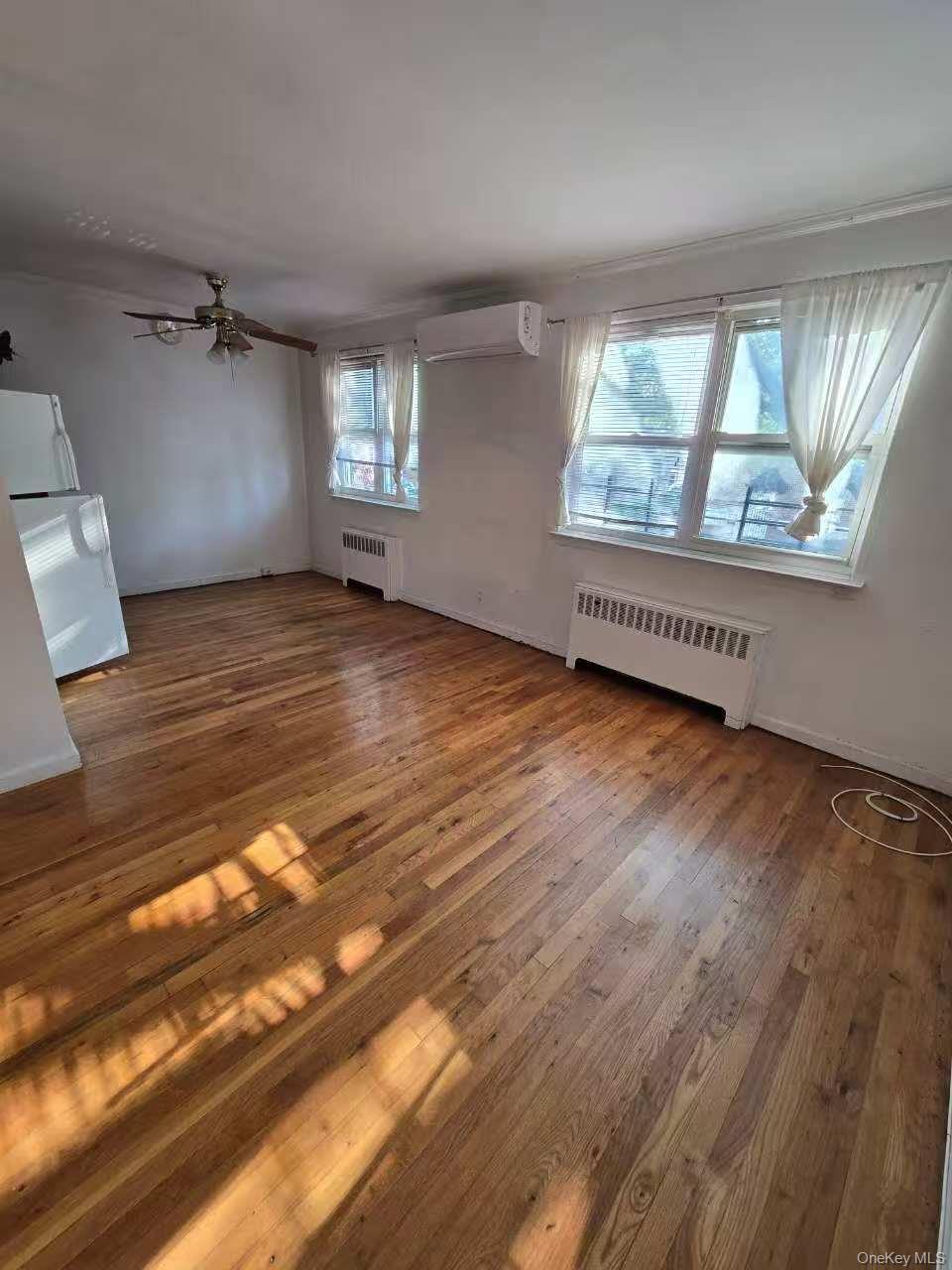 Single Family 90th  Queens, NY 11369, MLS-922114-3