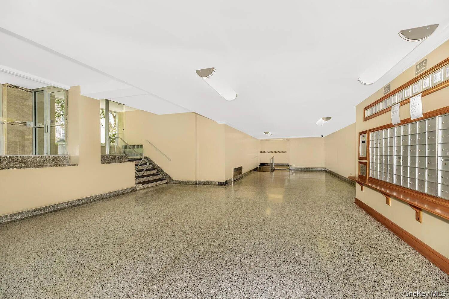 Coop Thieriot  Bronx, NY 10460, MLS-922120-2