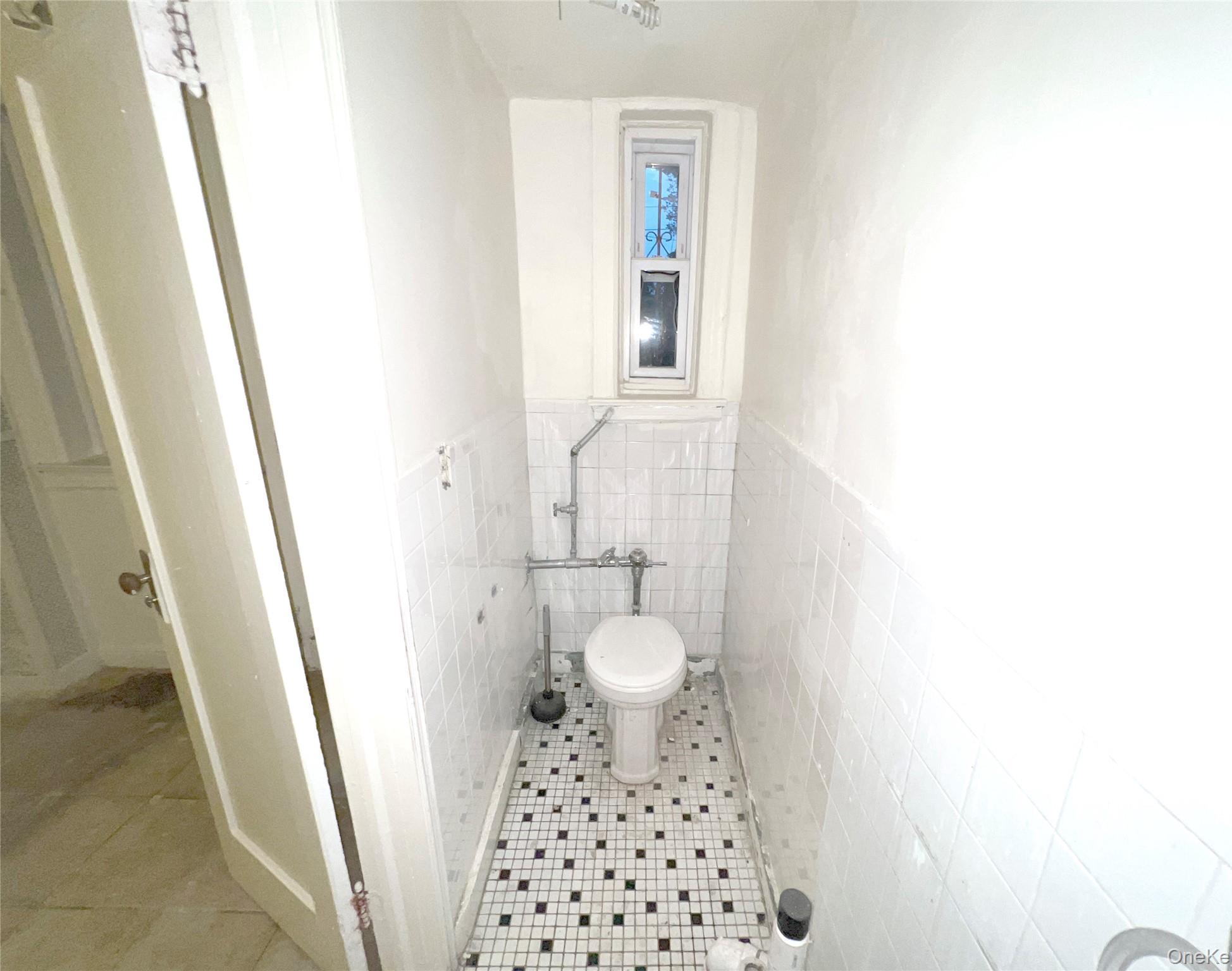 Single Family Avenue A  Brooklyn, NY 11236, MLS-922131-22