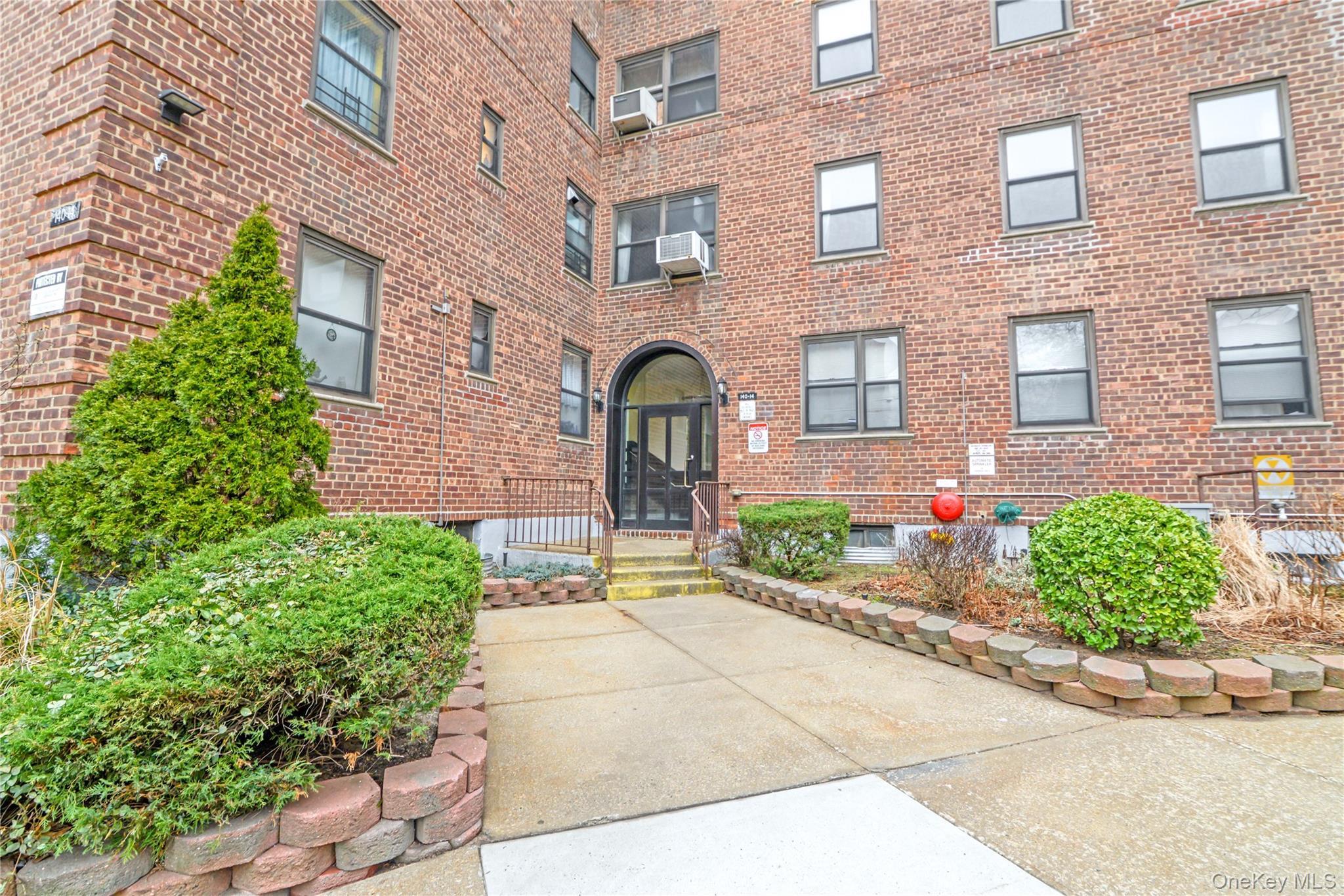 Coop 28th  Queens, NY 11354, MLS-922150-8