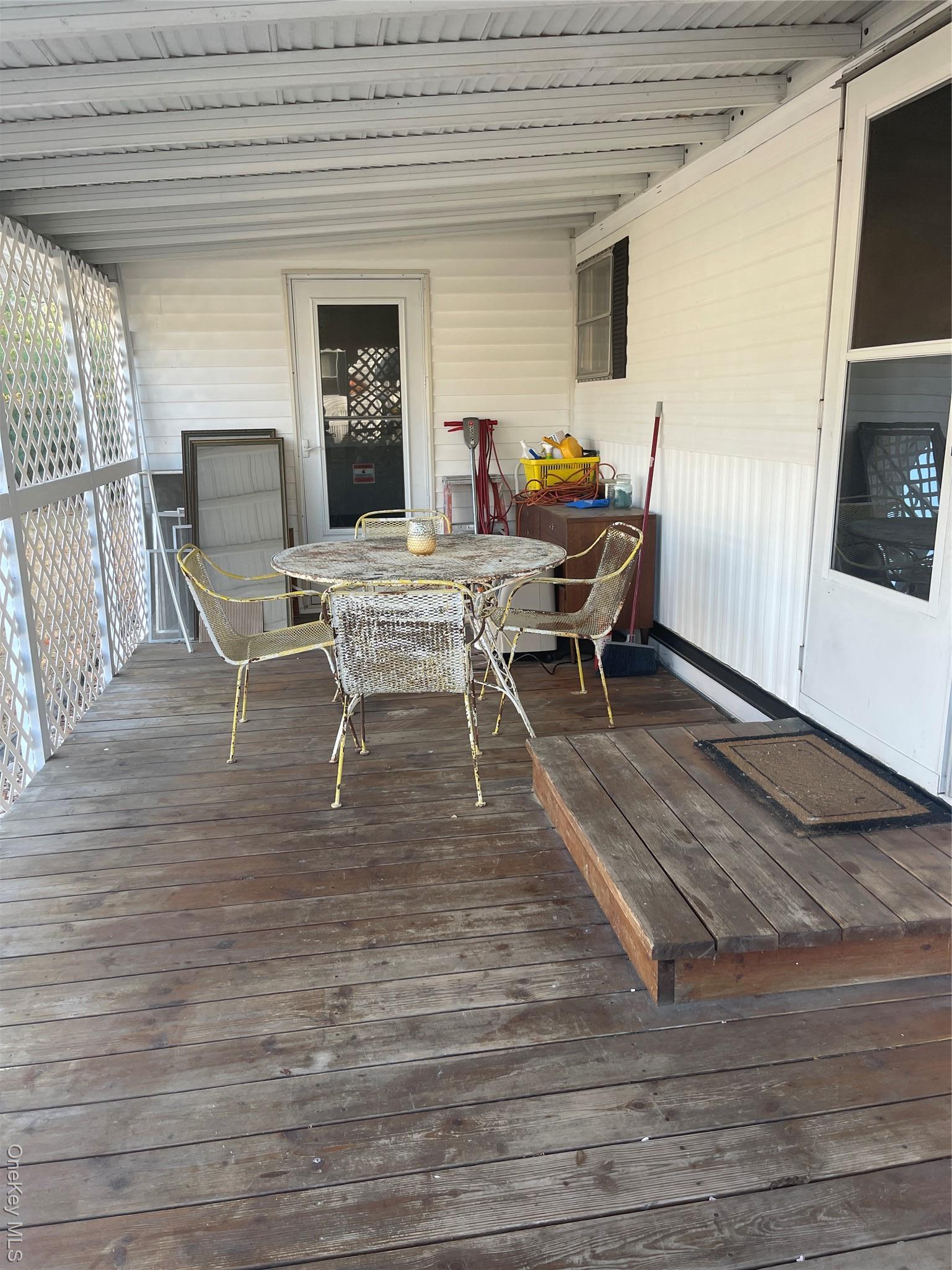 Single Family Old Country  Suffolk County, NY 11901, MLS-922155-3