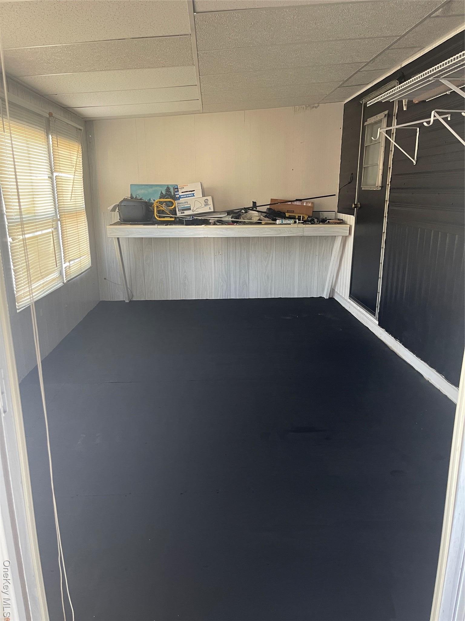 Single Family Old Country  Suffolk County, NY 11901, MLS-922155-6