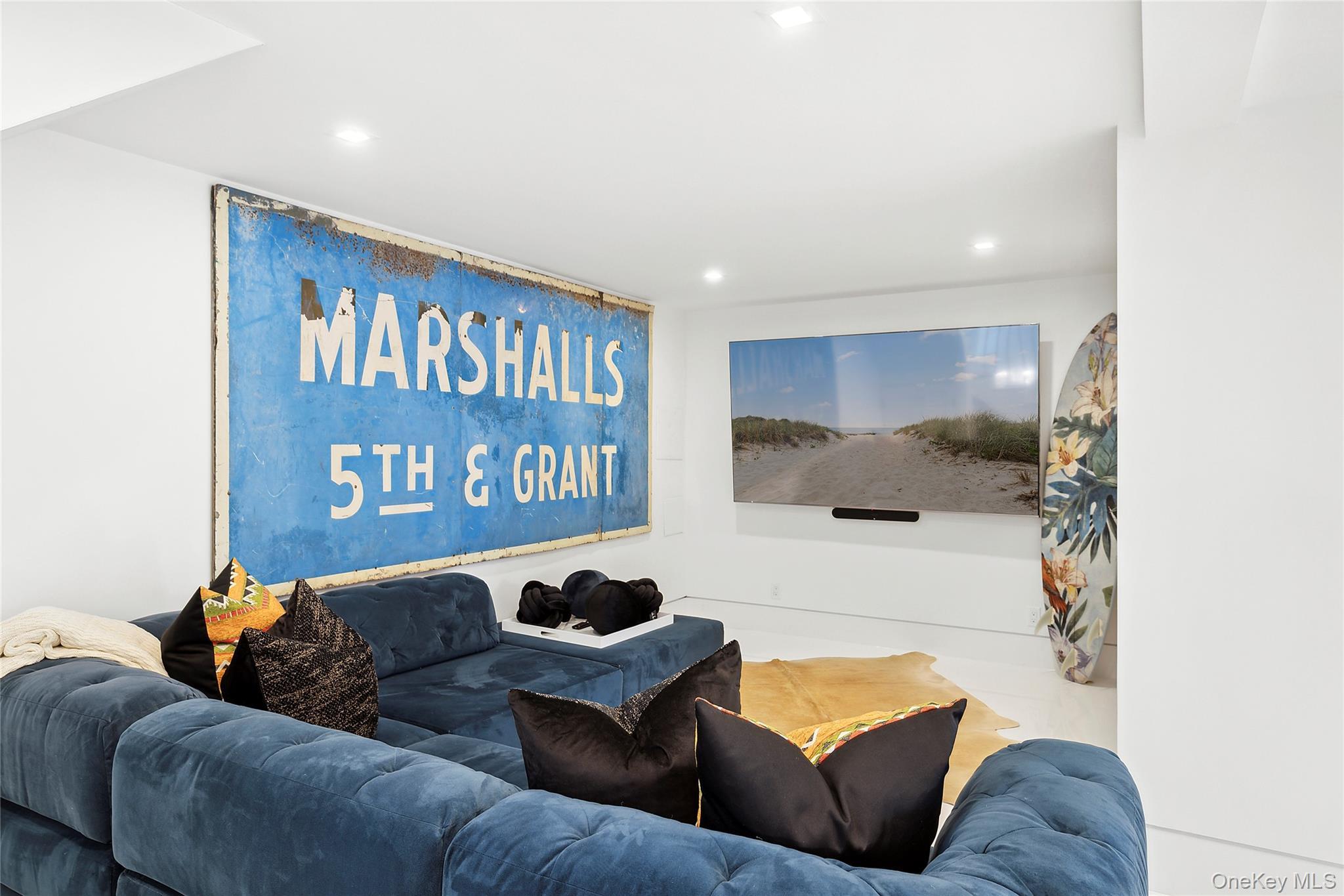 Single Family Noyac Suffolk County, NY 11963, MLS-922164-11