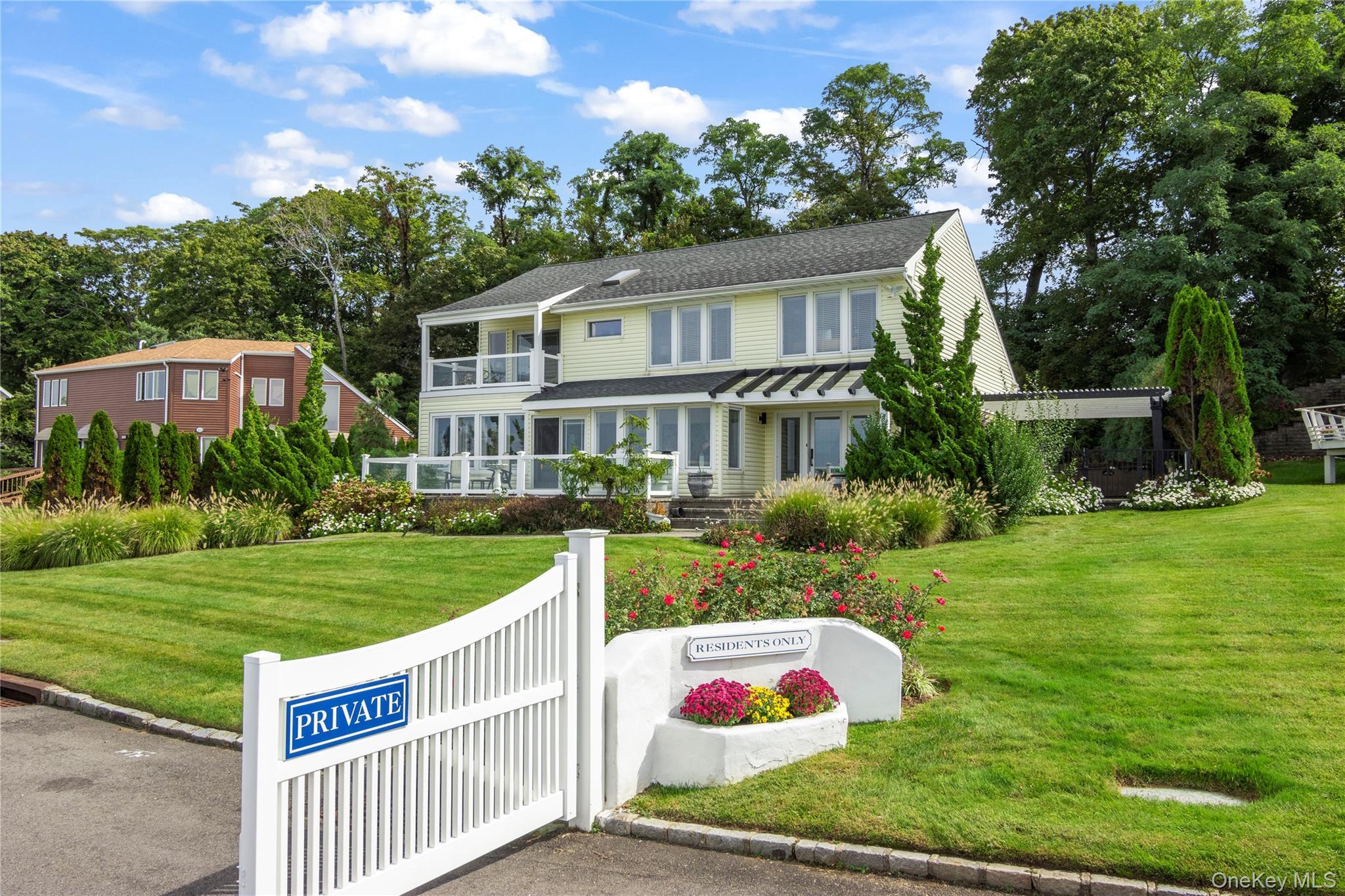 Single Family Mohring Bay Nassau County, NY 11709, MLS-922169-2