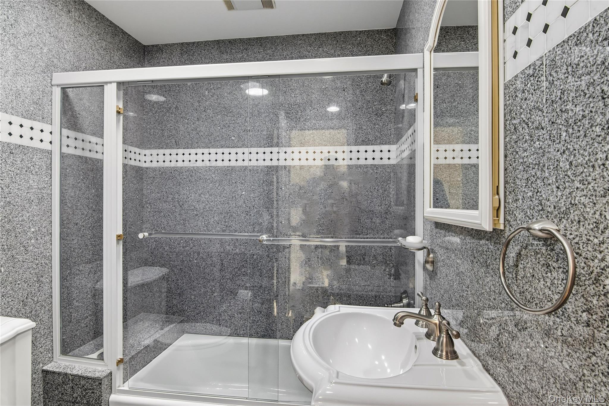 Single Family Mohring Bay Nassau County, NY 11709, MLS-922169-31