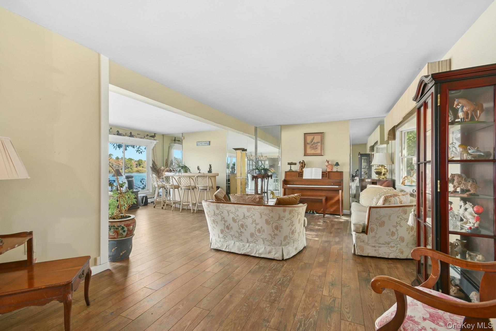 Single Family Connetquot  Suffolk County, NY 11769, MLS-922186-4