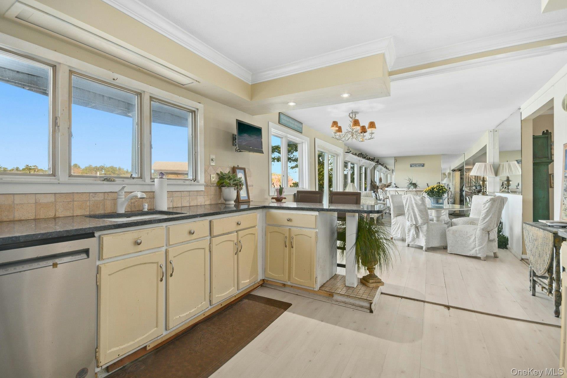 Single Family Connetquot  Suffolk County, NY 11769, MLS-922186-9