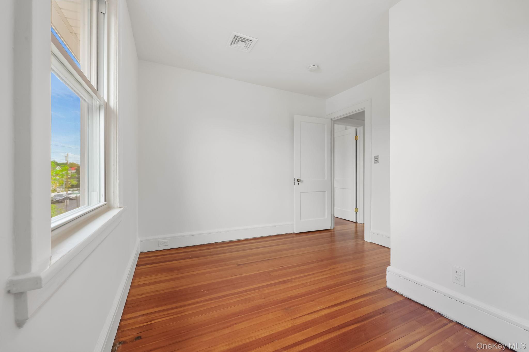 Single Family Rhodes  Westchester County, NY 10801, MLS-922187-16