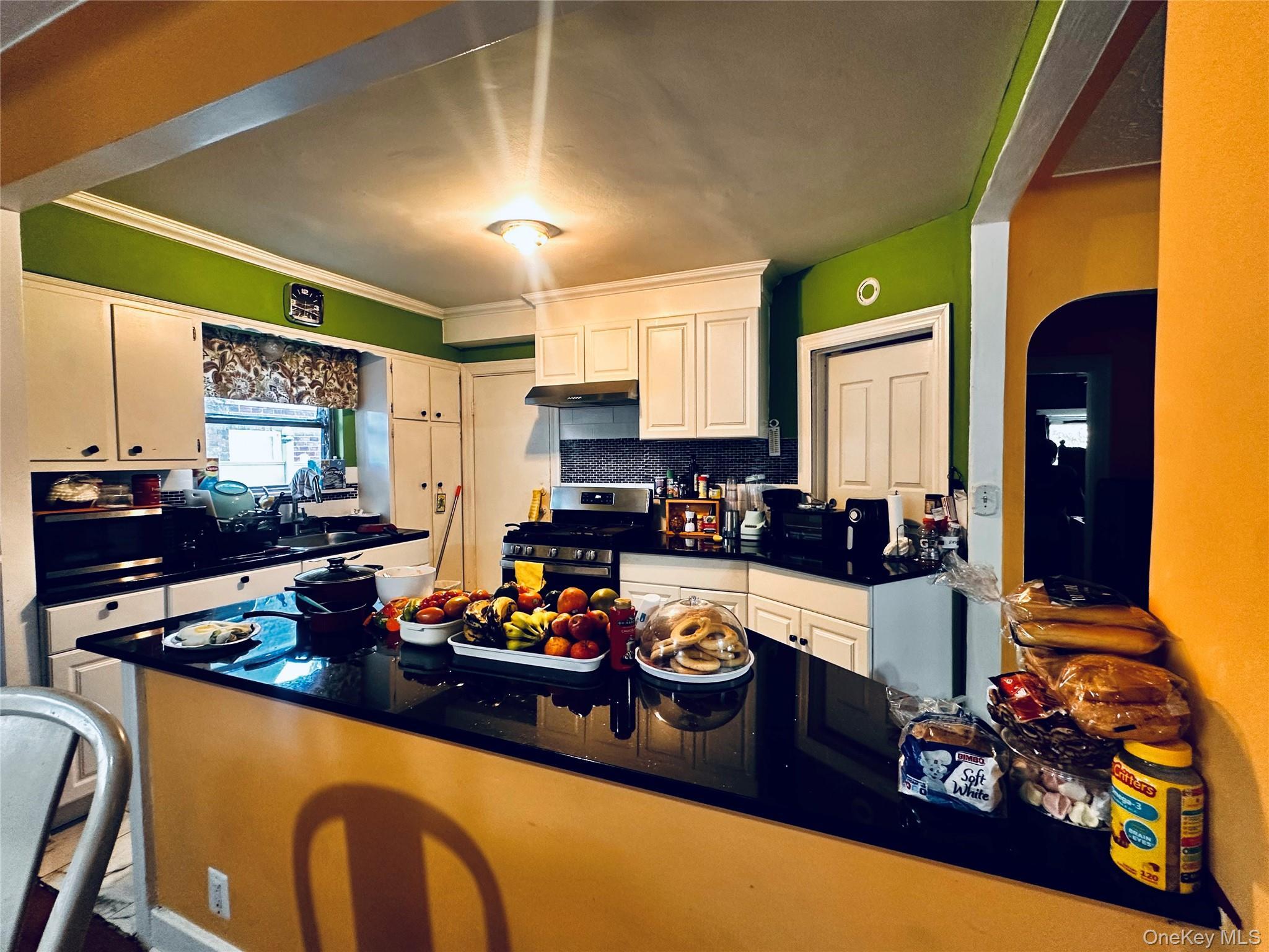 Single Family Flint Nassau County, NY 11550, MLS-922209-5