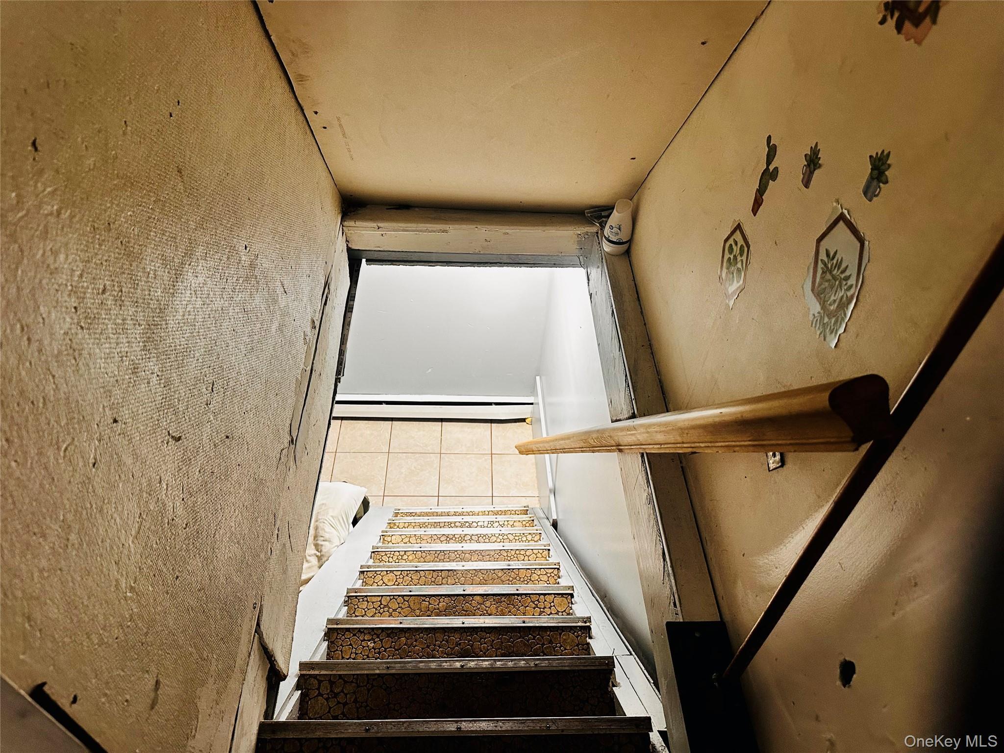 Single Family Flint Nassau County, NY 11550, MLS-922209-9