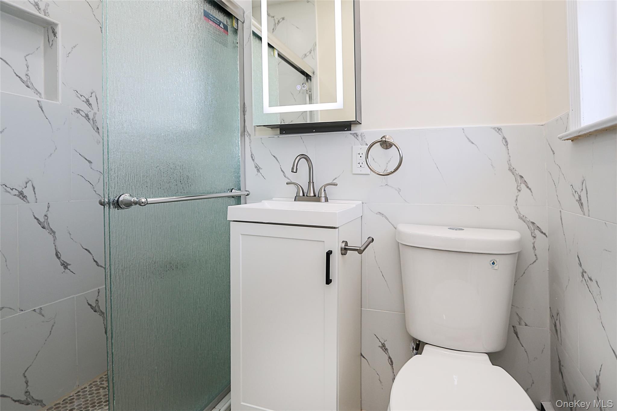 Single Family Deer Lake Suffolk County, NY 11703, MLS-922212-25