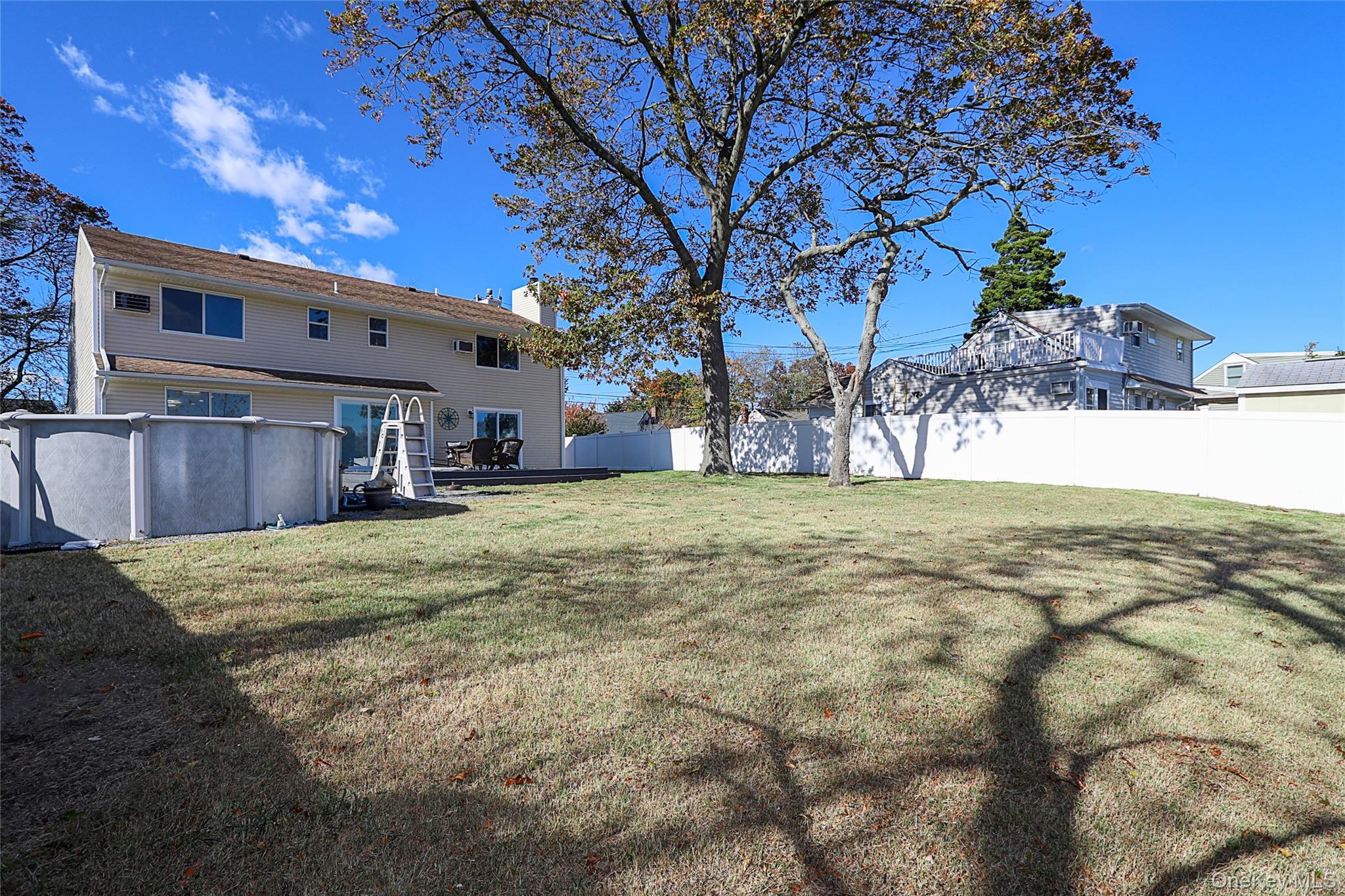 Single Family Deer Lake Suffolk County, NY 11703, MLS-922212-36