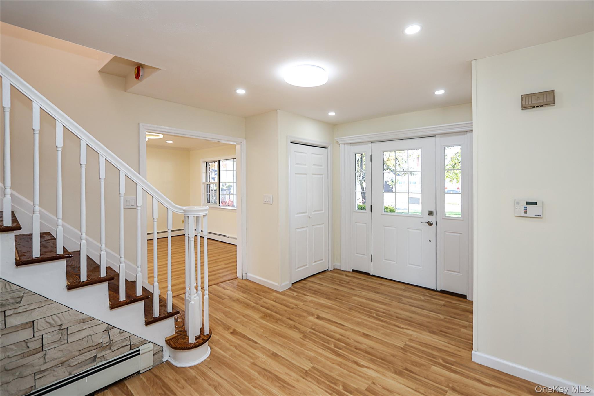 Single Family Deer Lake Suffolk County, NY 11703, MLS-922212-5