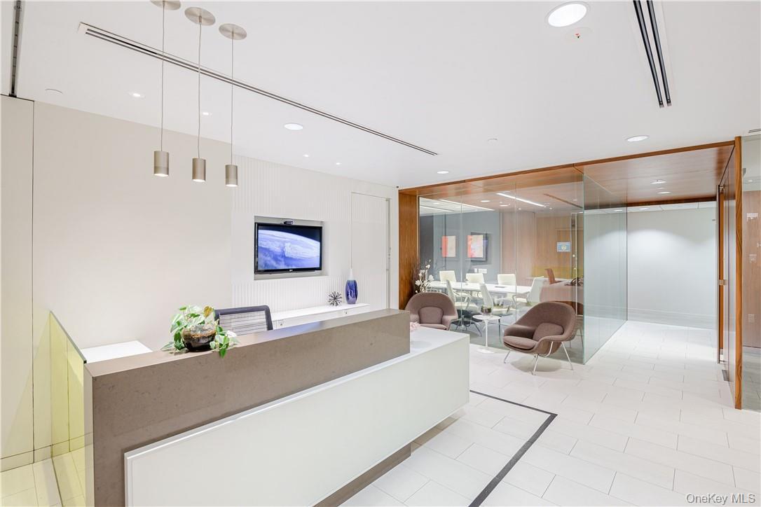 Commercial Lease 6th Manhattan, NY 10036, MLS-922218-3