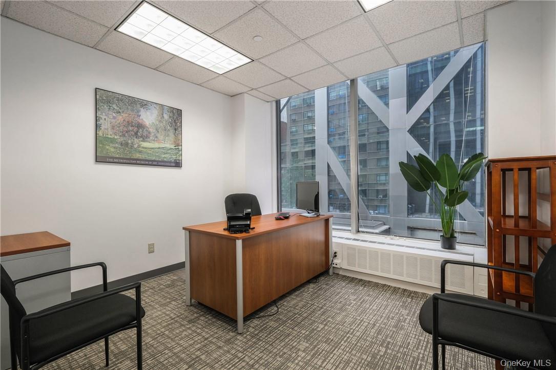 Commercial Lease Avenue Of Americas  Manhattan, NY 10019, MLS-922223-10