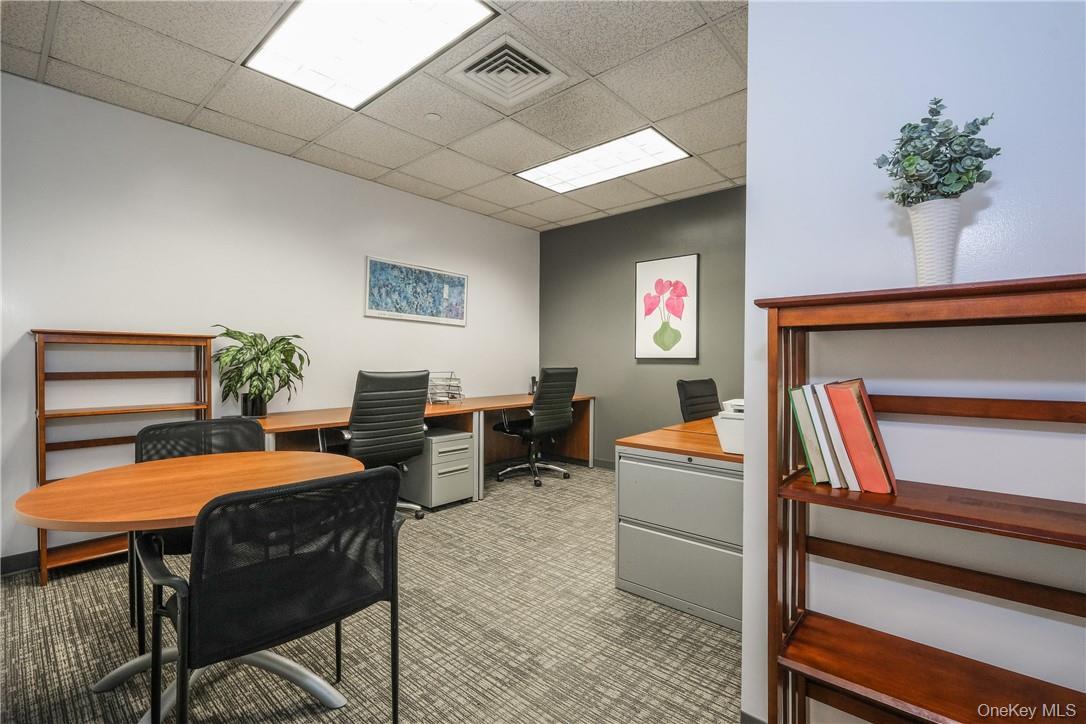 Commercial Lease Avenue Of Americas  Manhattan, NY 10019, MLS-922223-24