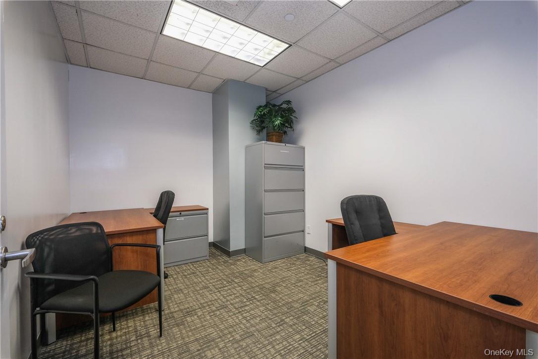 Commercial Lease Avenue Of Americas  Manhattan, NY 10019, MLS-922223-25