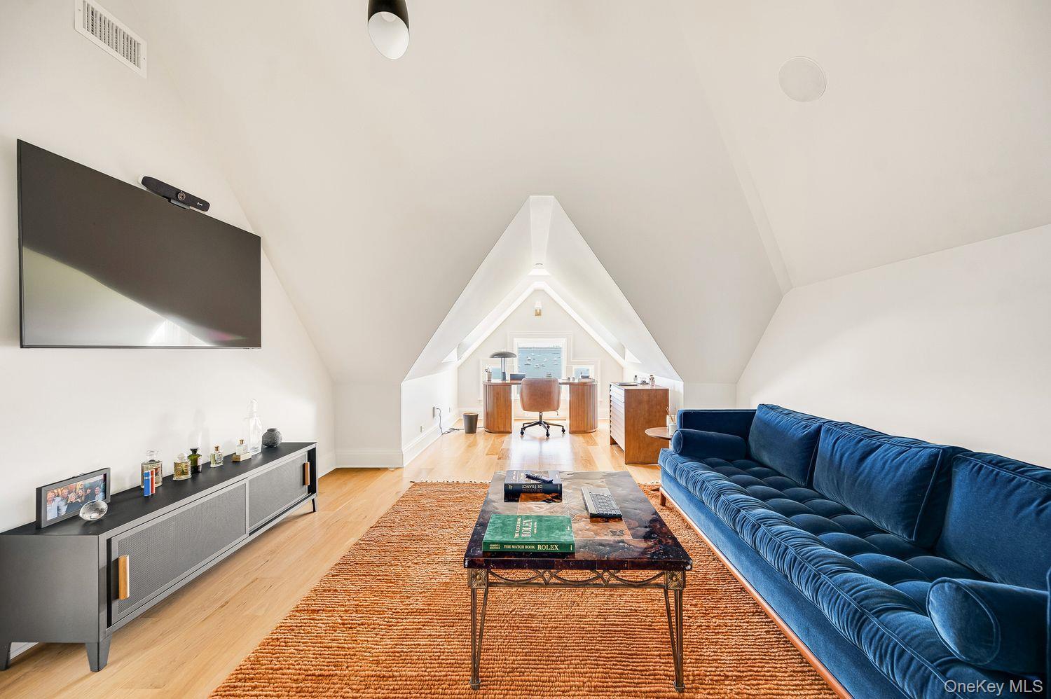 Single Family Hommocks Westchester County, NY 10538, MLS-922244-31