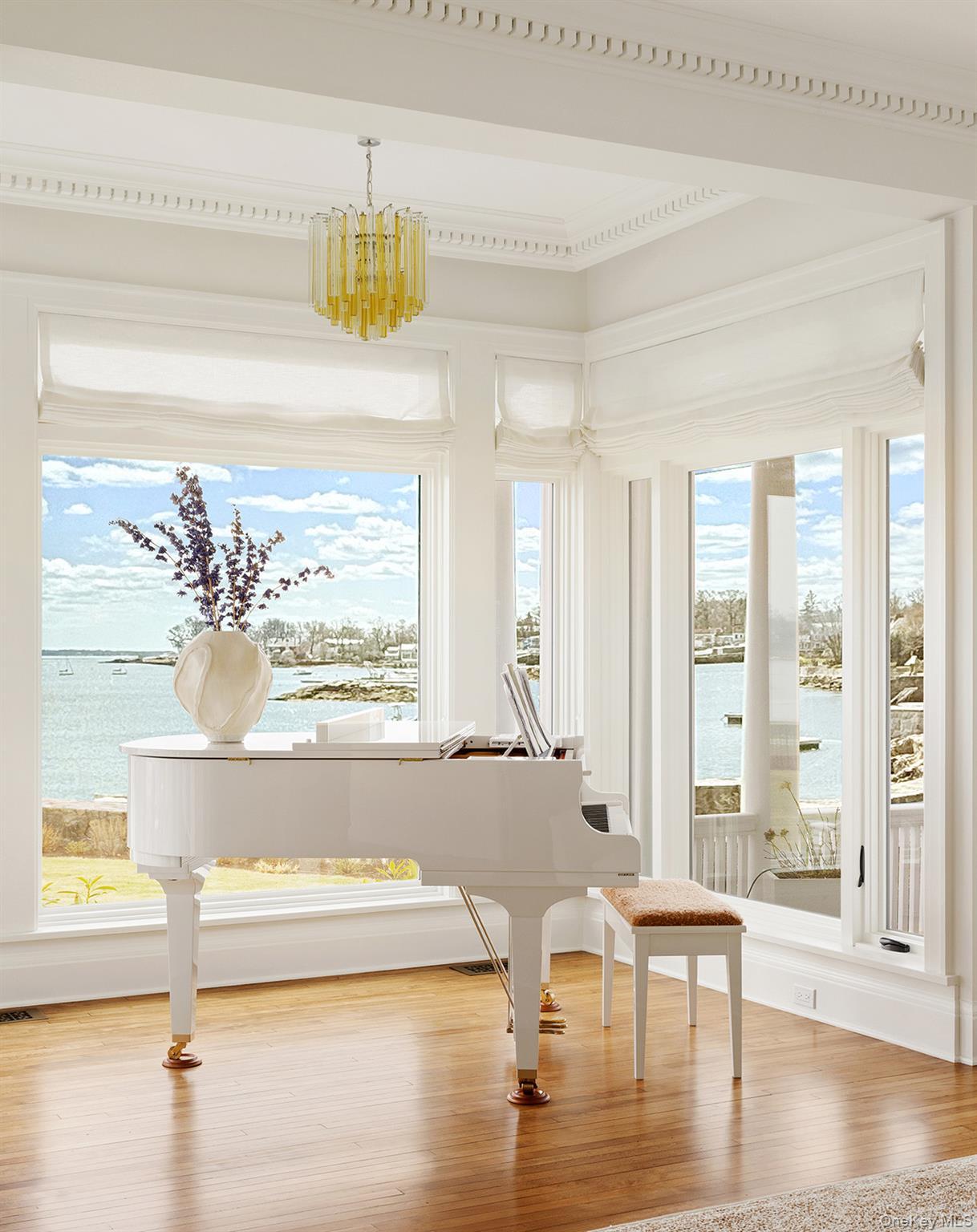 Single Family Hommocks Westchester County, NY 10538, MLS-922244-7