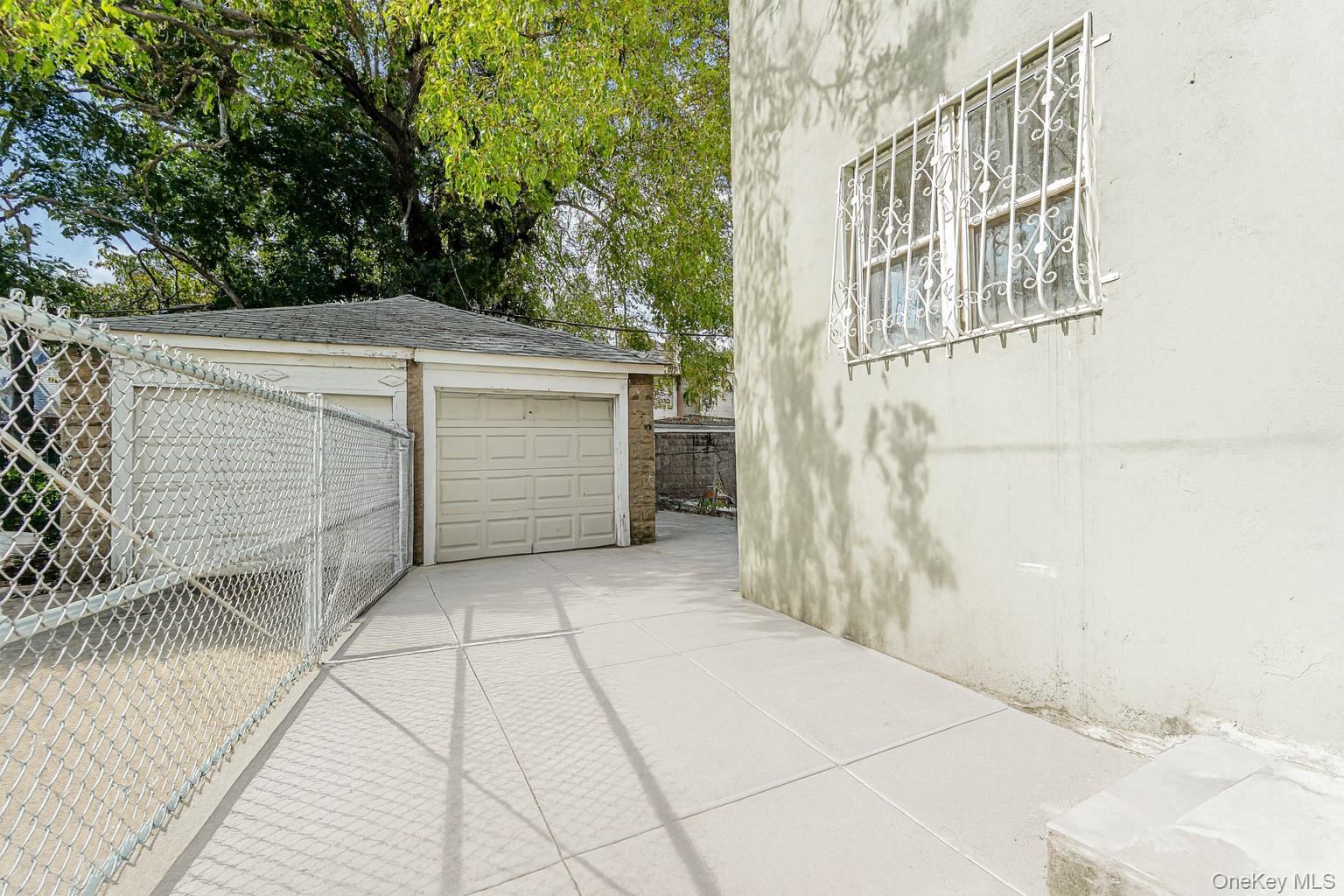 Single Family 39th  Brooklyn, NY 11203, MLS-922295-22