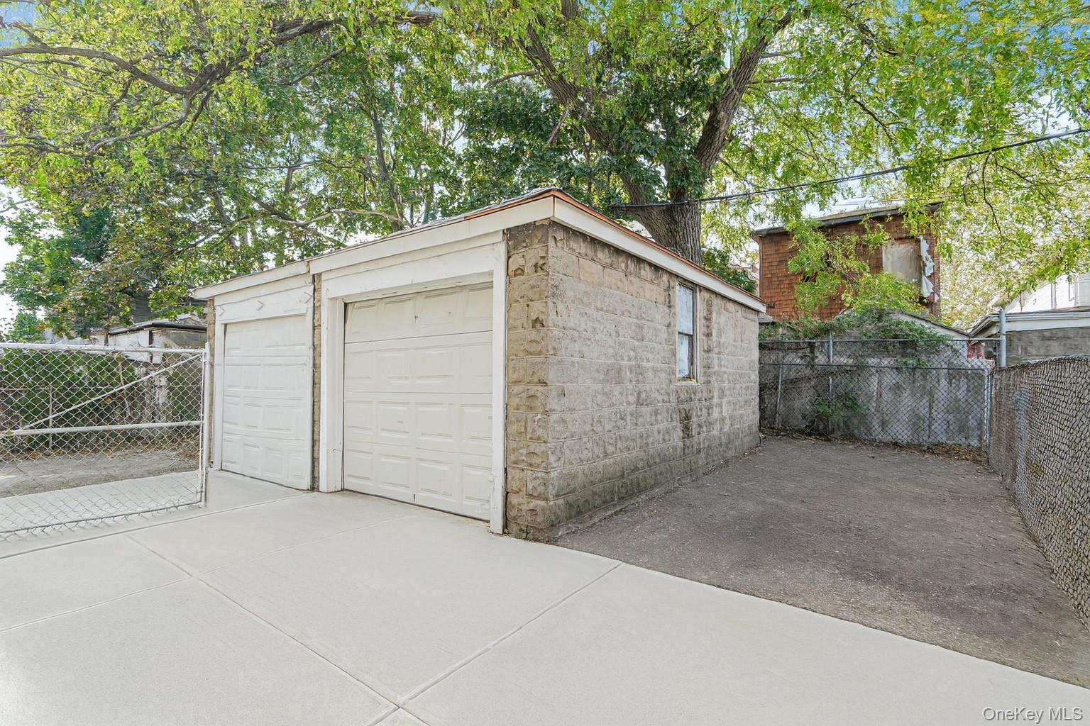 Single Family 39th  Brooklyn, NY 11203, MLS-922295-23