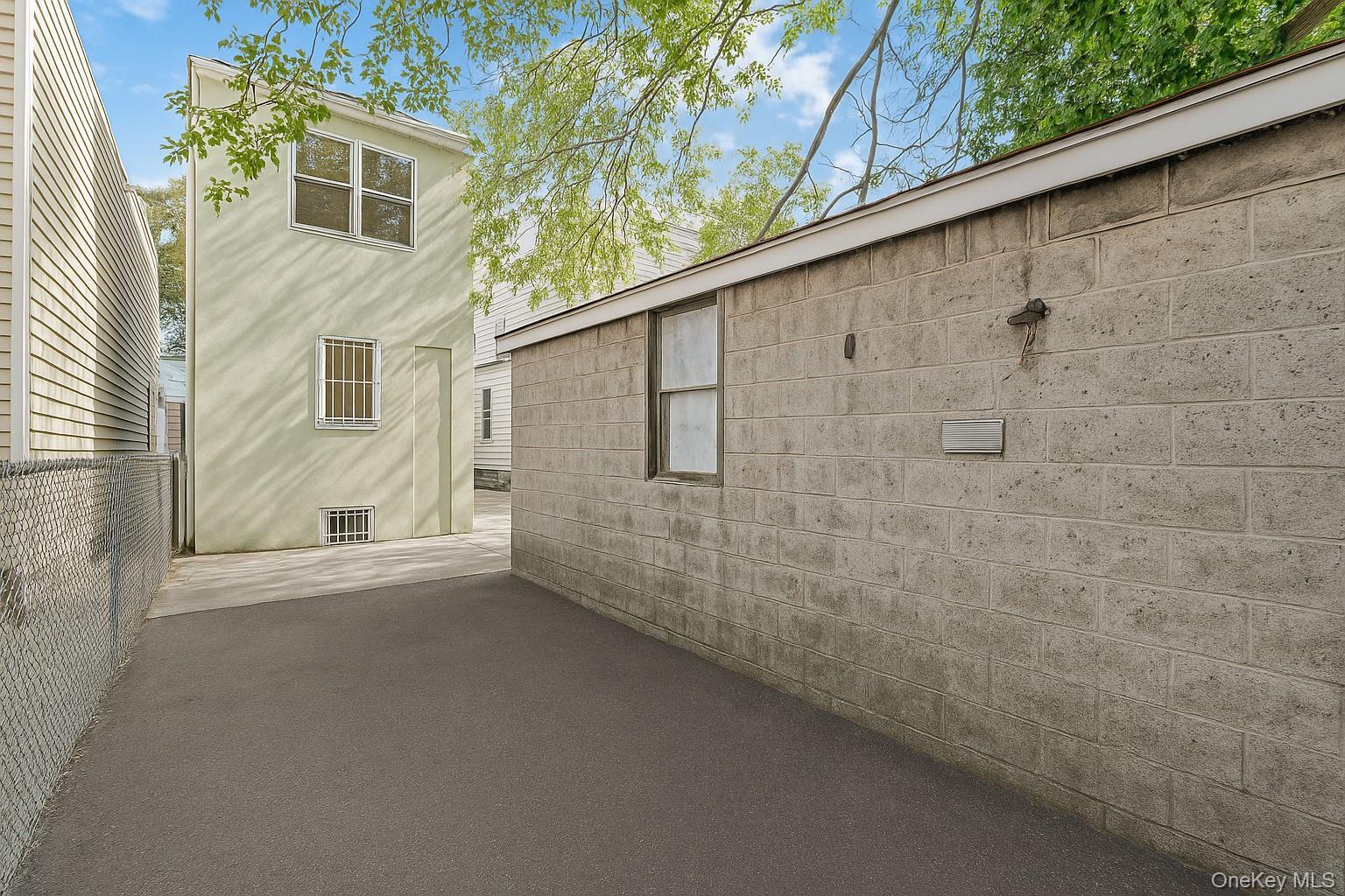 Single Family 39th  Brooklyn, NY 11203, MLS-922295-24