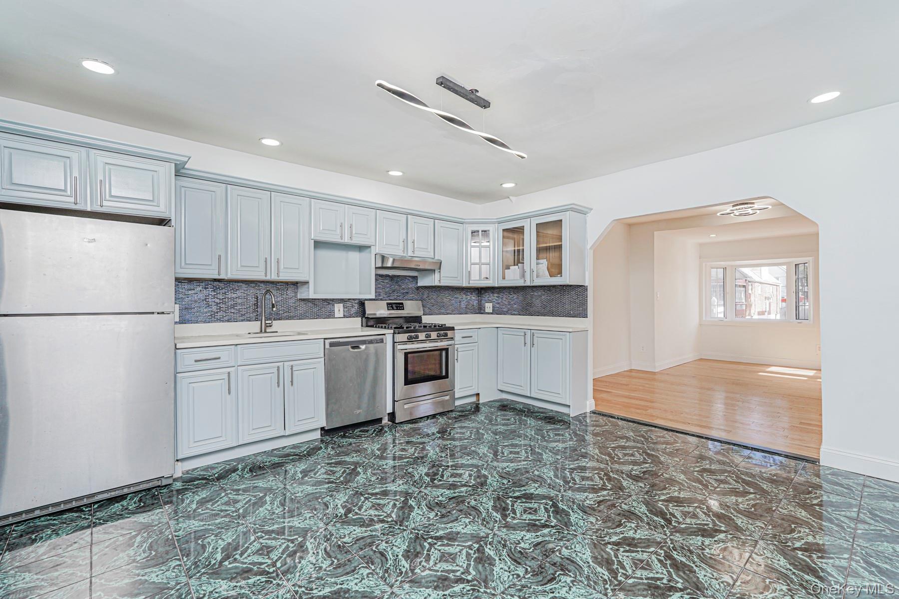 Single Family 39th  Brooklyn, NY 11203, MLS-922295-5