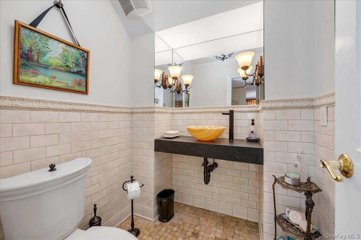 Single Family Pine Hill Nassau County, NY 11020, MLS-922314-19