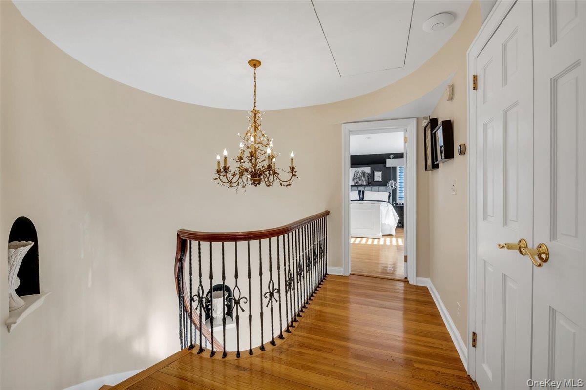 Single Family Pine Hill Nassau County, NY 11020, MLS-922314-22