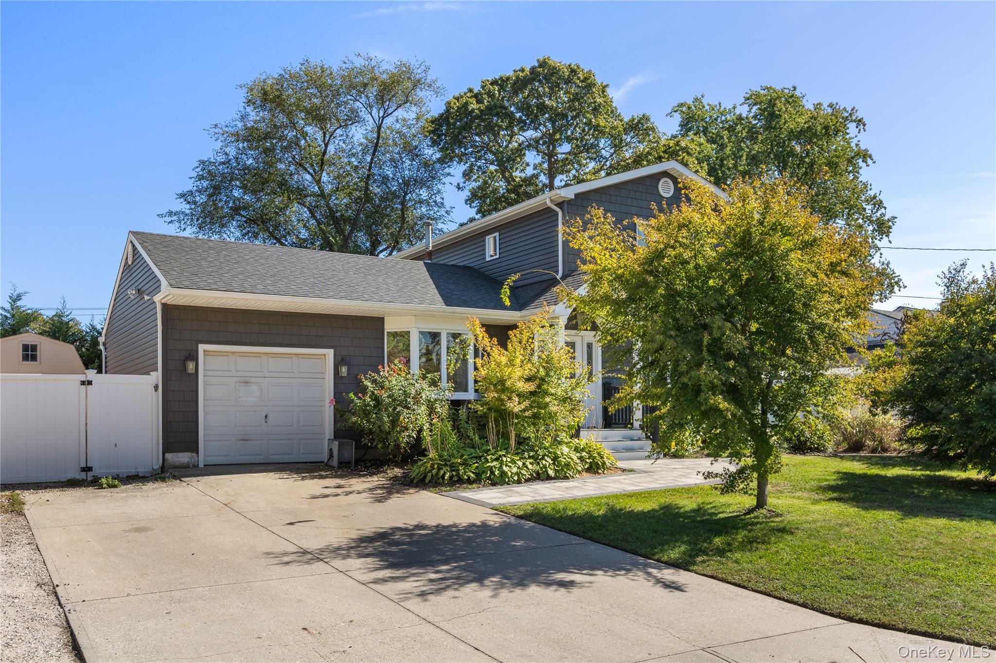 Single Family Carll  Suffolk County, NY 11706, MLS-922316-2