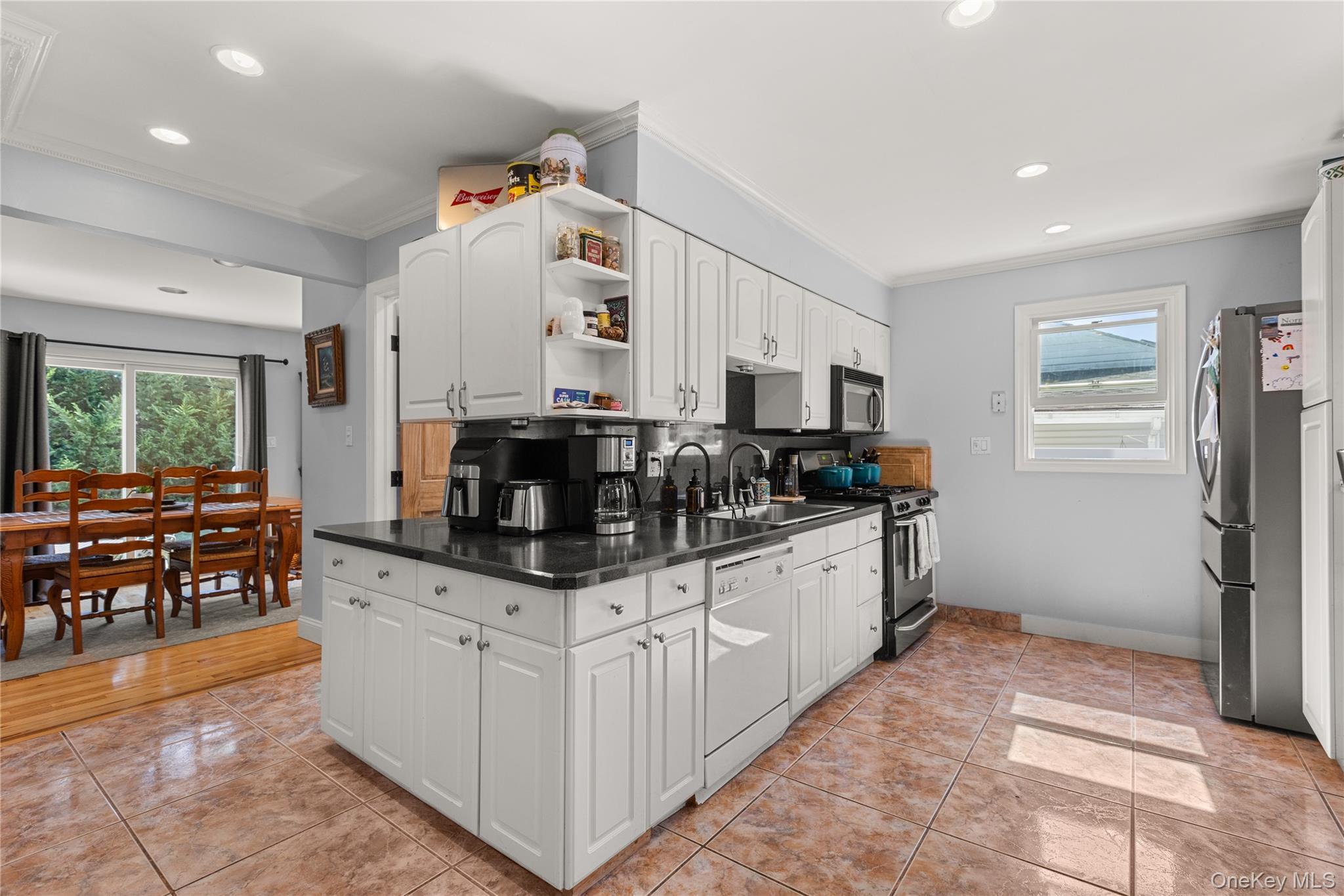 Single Family Carll  Suffolk County, NY 11706, MLS-922316-7