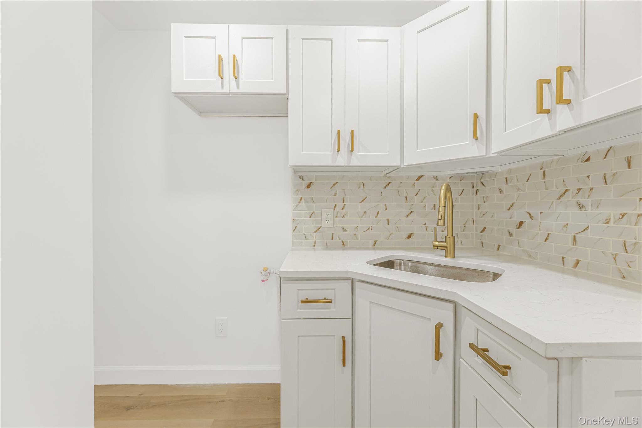 Single Family Grace  Bronx, NY 10469, MLS-922323-20